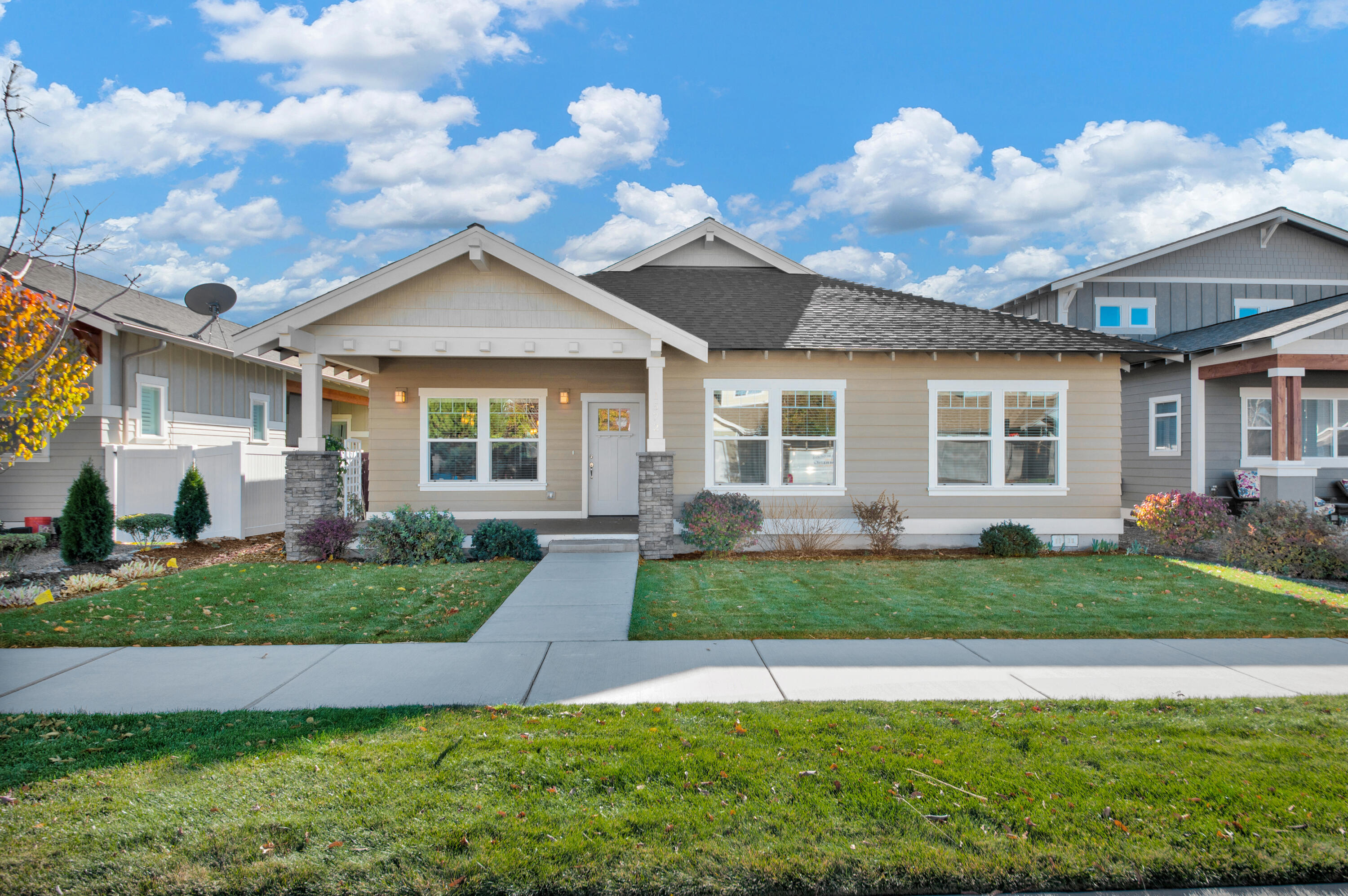 1572 NW Kingwood Avenue