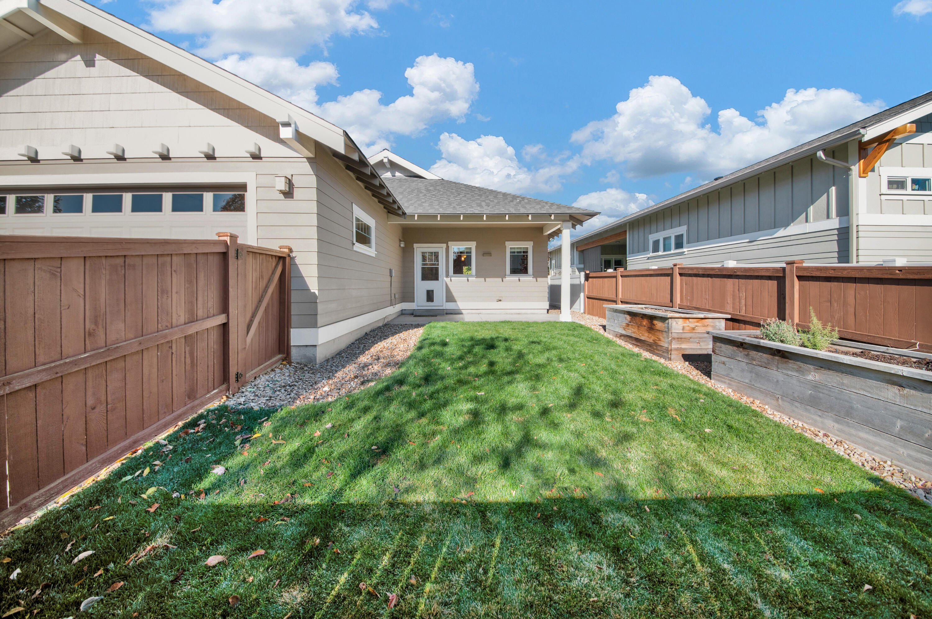 1572 NW Kingwood Avenue