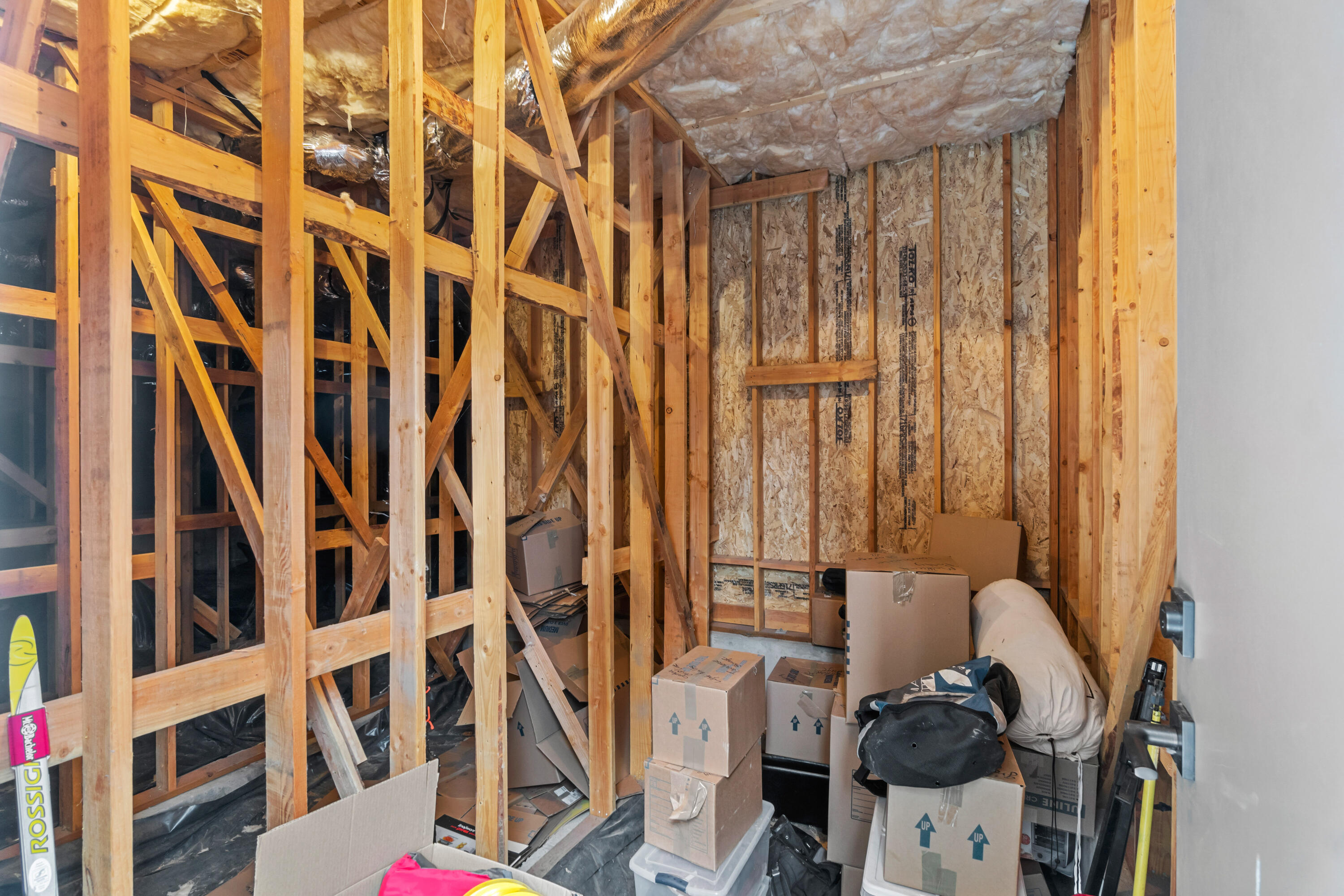 2568 NW Rippling River Court