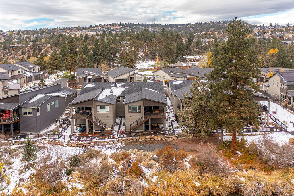 2568 NW Rippling River Court