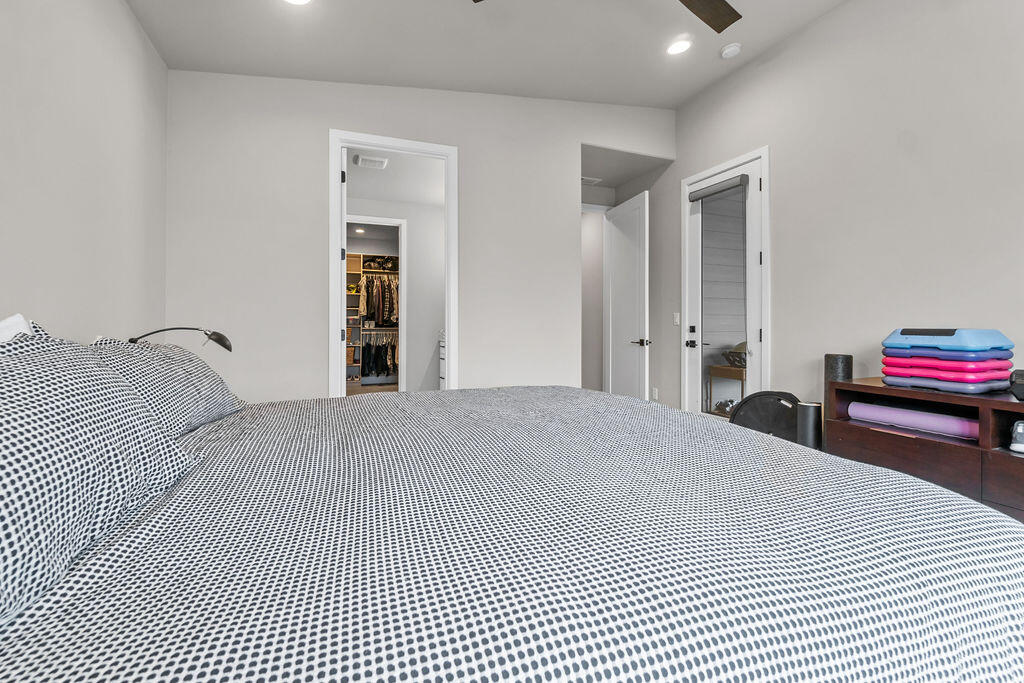 2568 NW Rippling River Court