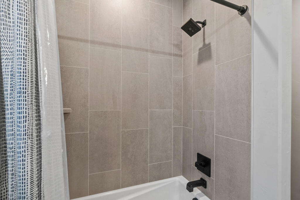 2568 NW Rippling River Court