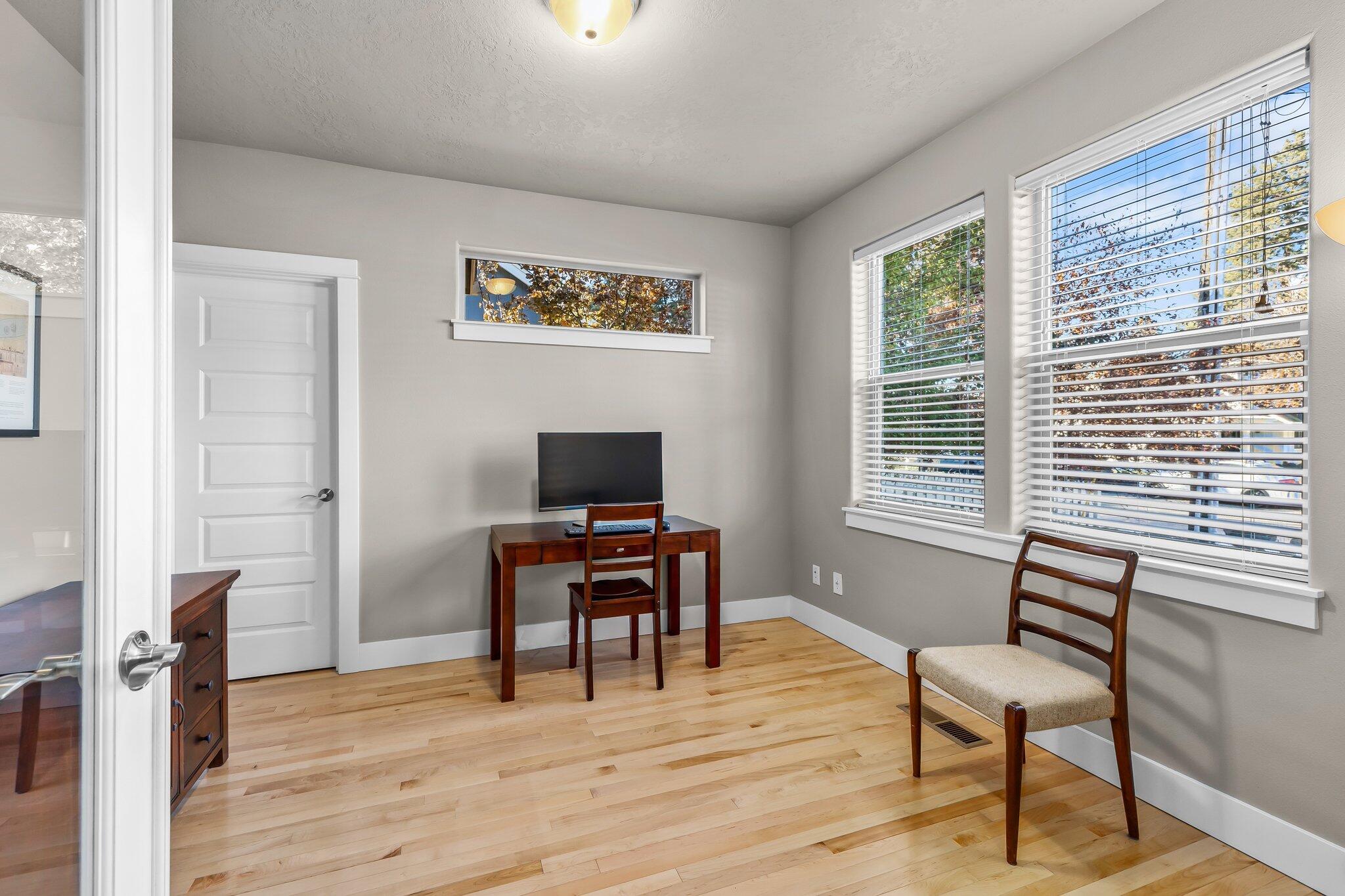 343 SW Cleveland Avenue