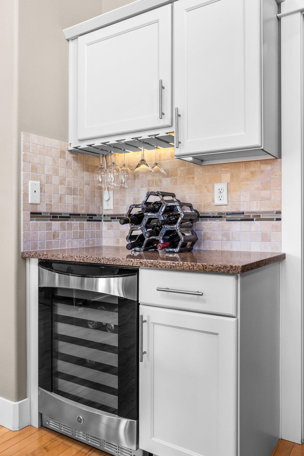 343 SW Cleveland Avenue