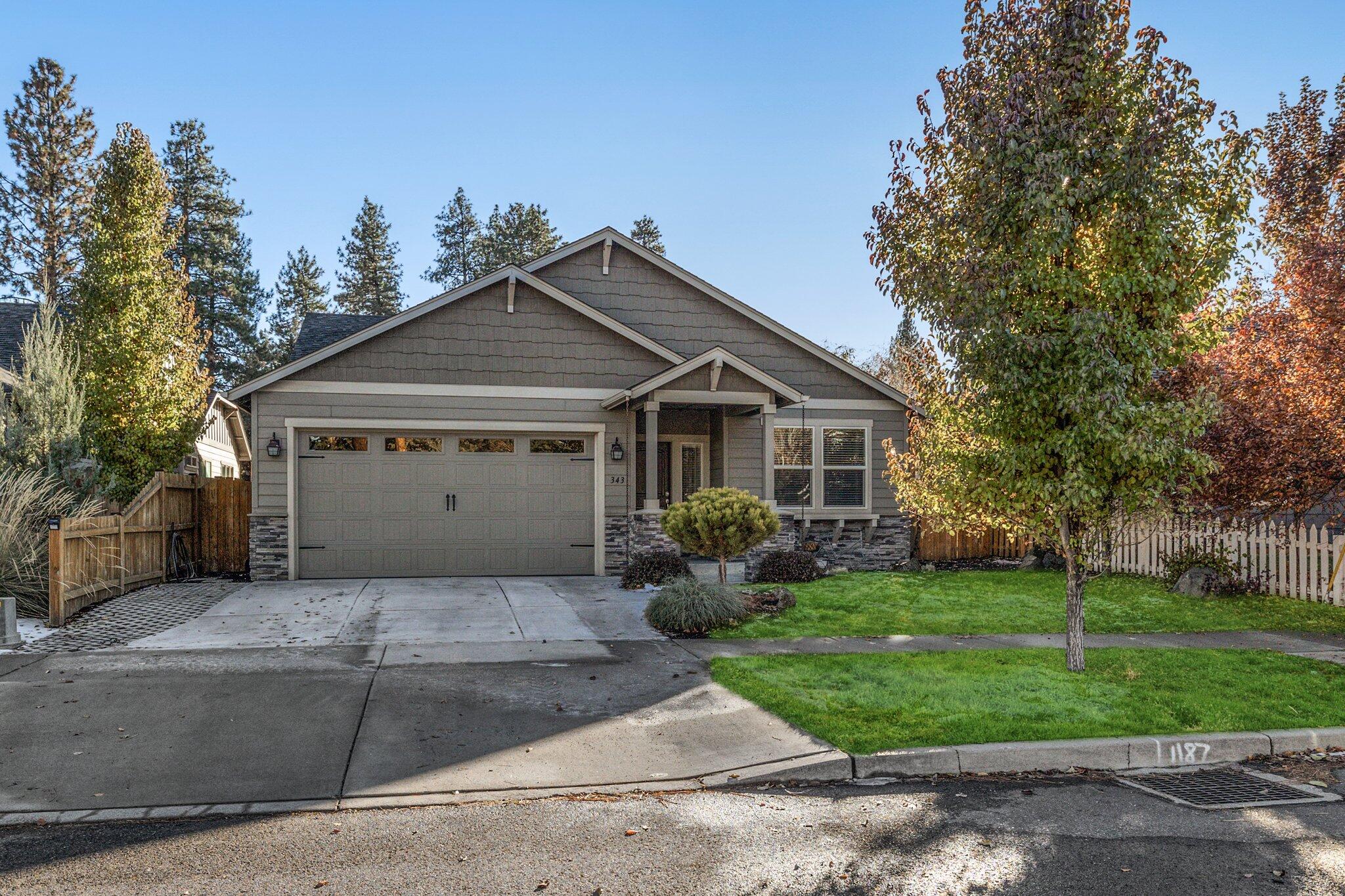 343 SW Cleveland Avenue