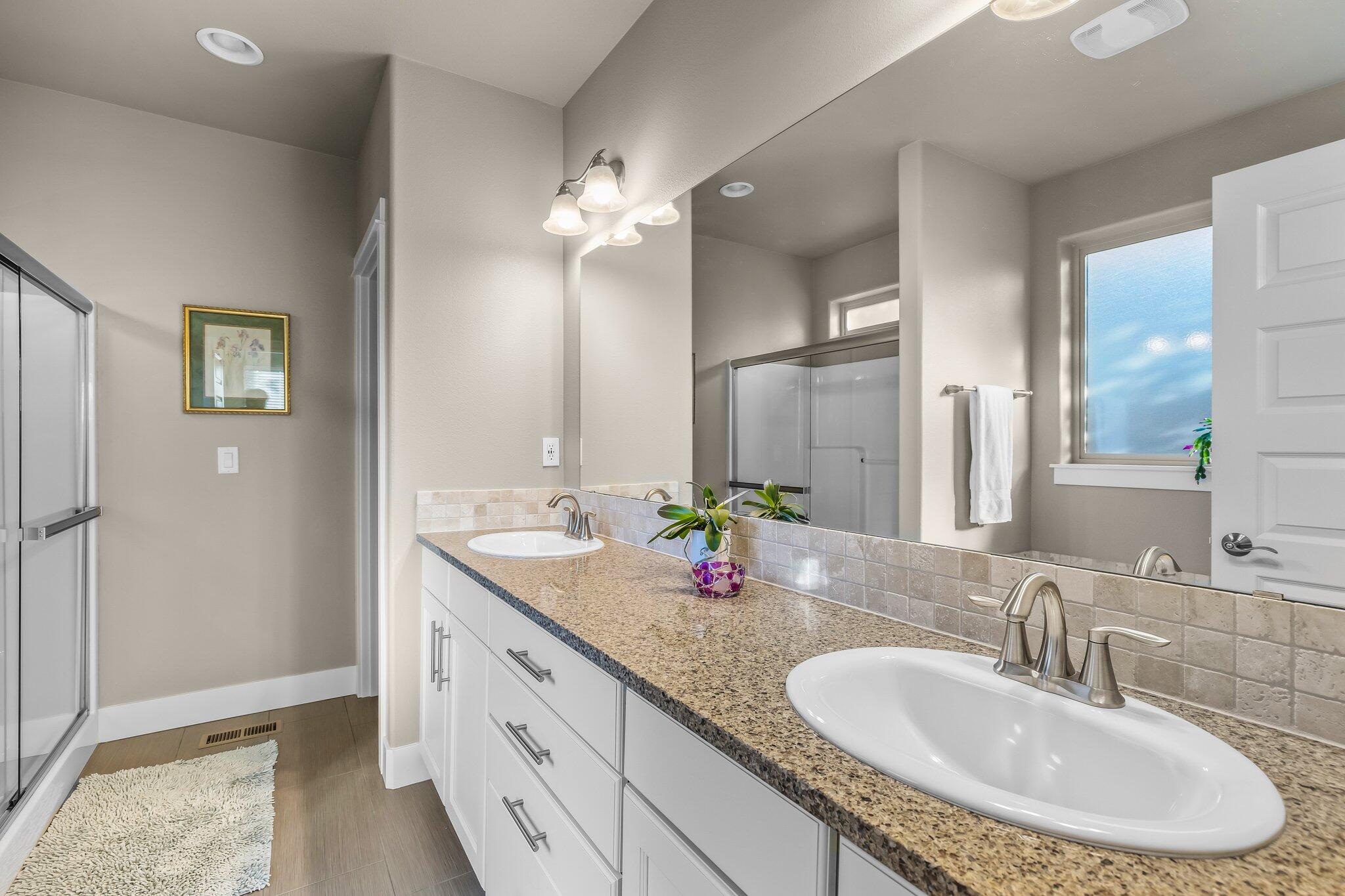 343 SW Cleveland Avenue