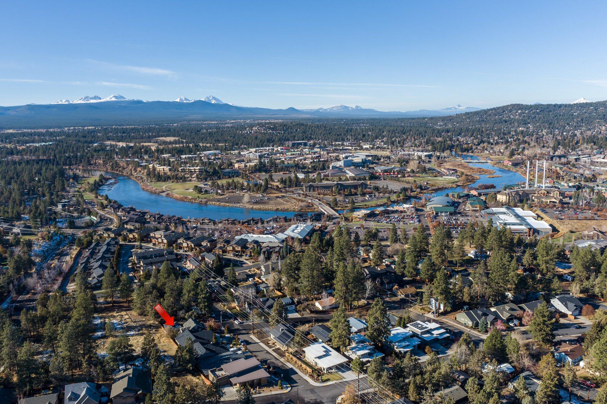 343 SW Cleveland Avenue