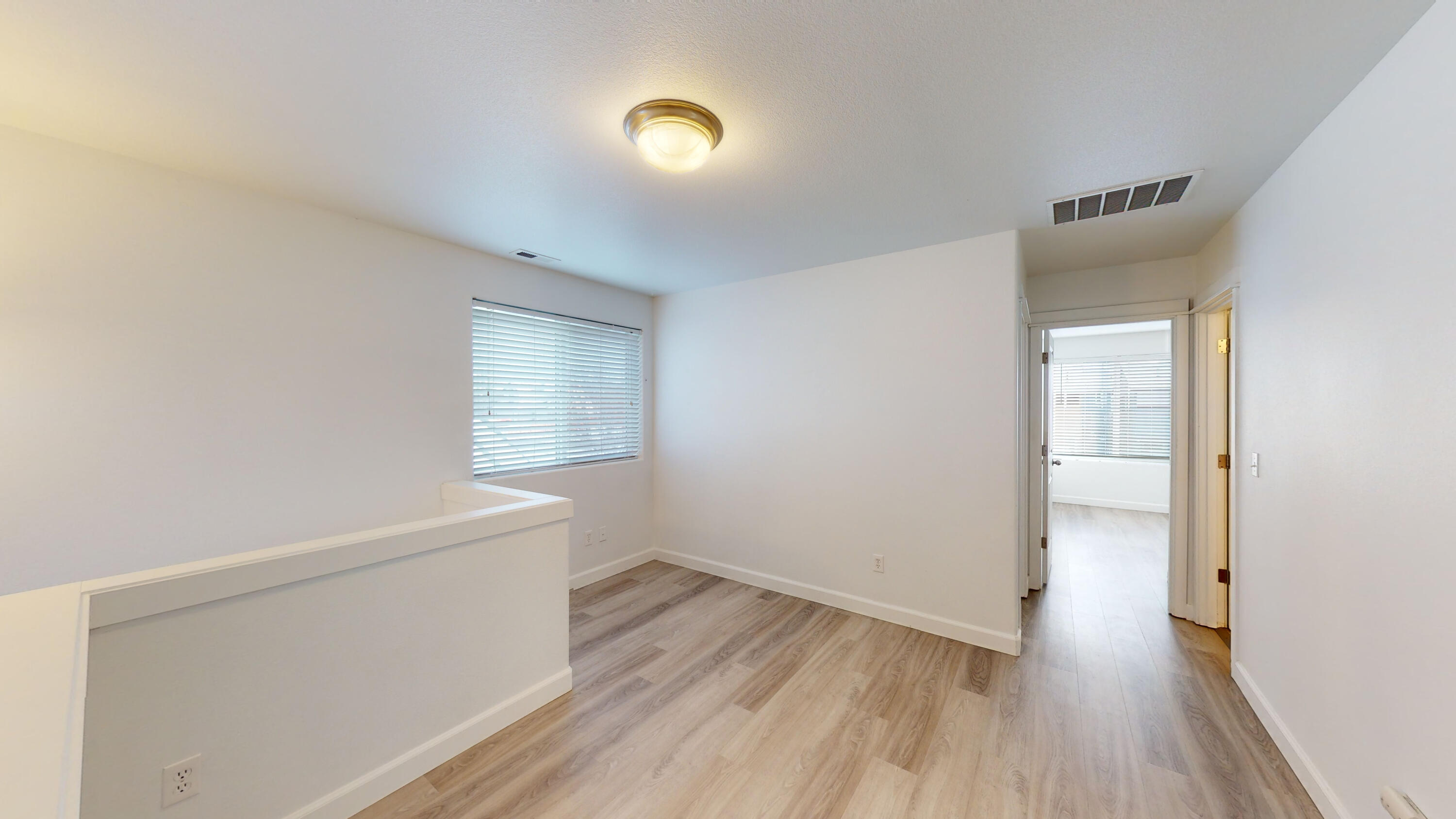 863 NE Locksley Drive