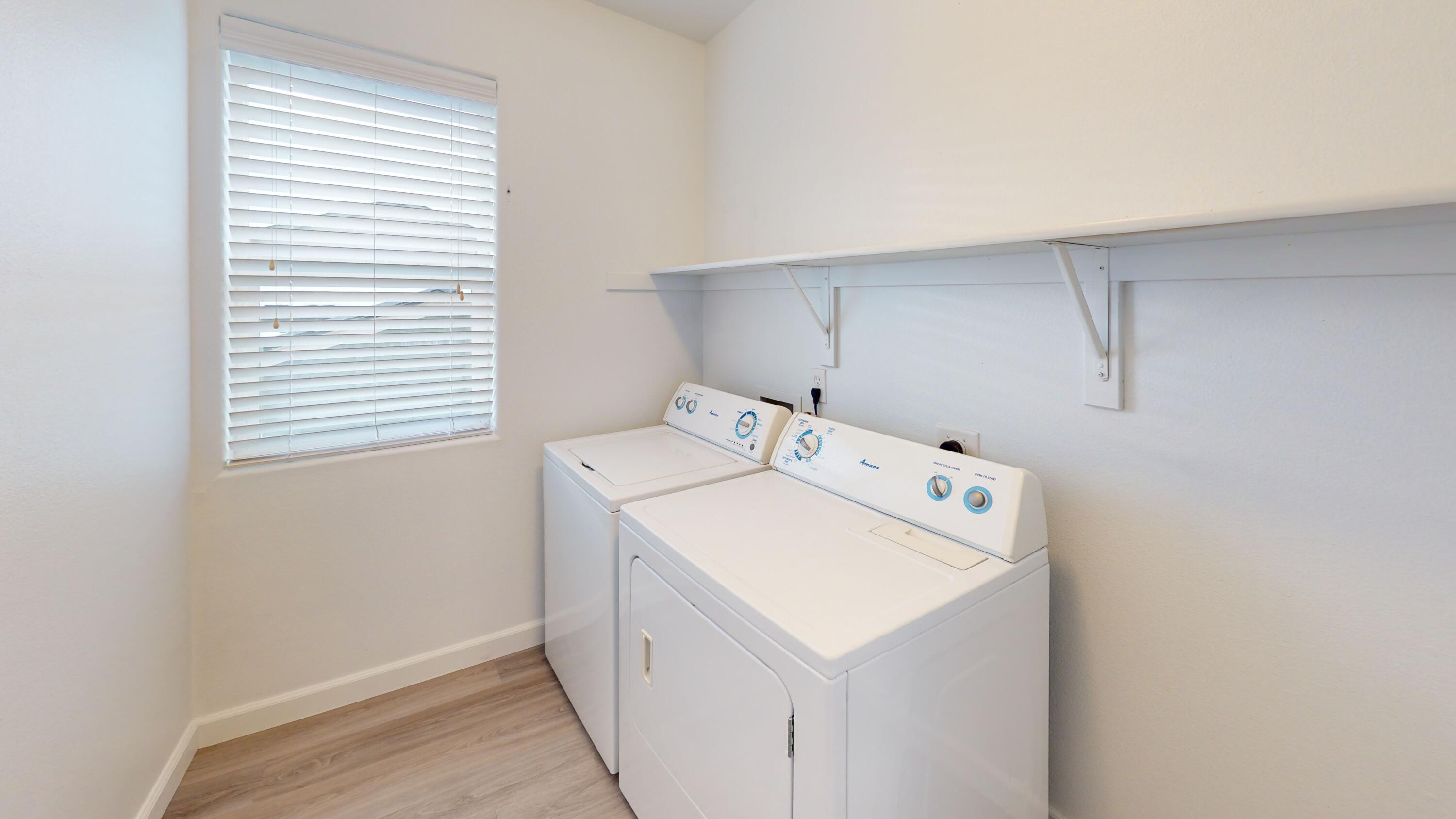 863 NE Locksley Drive