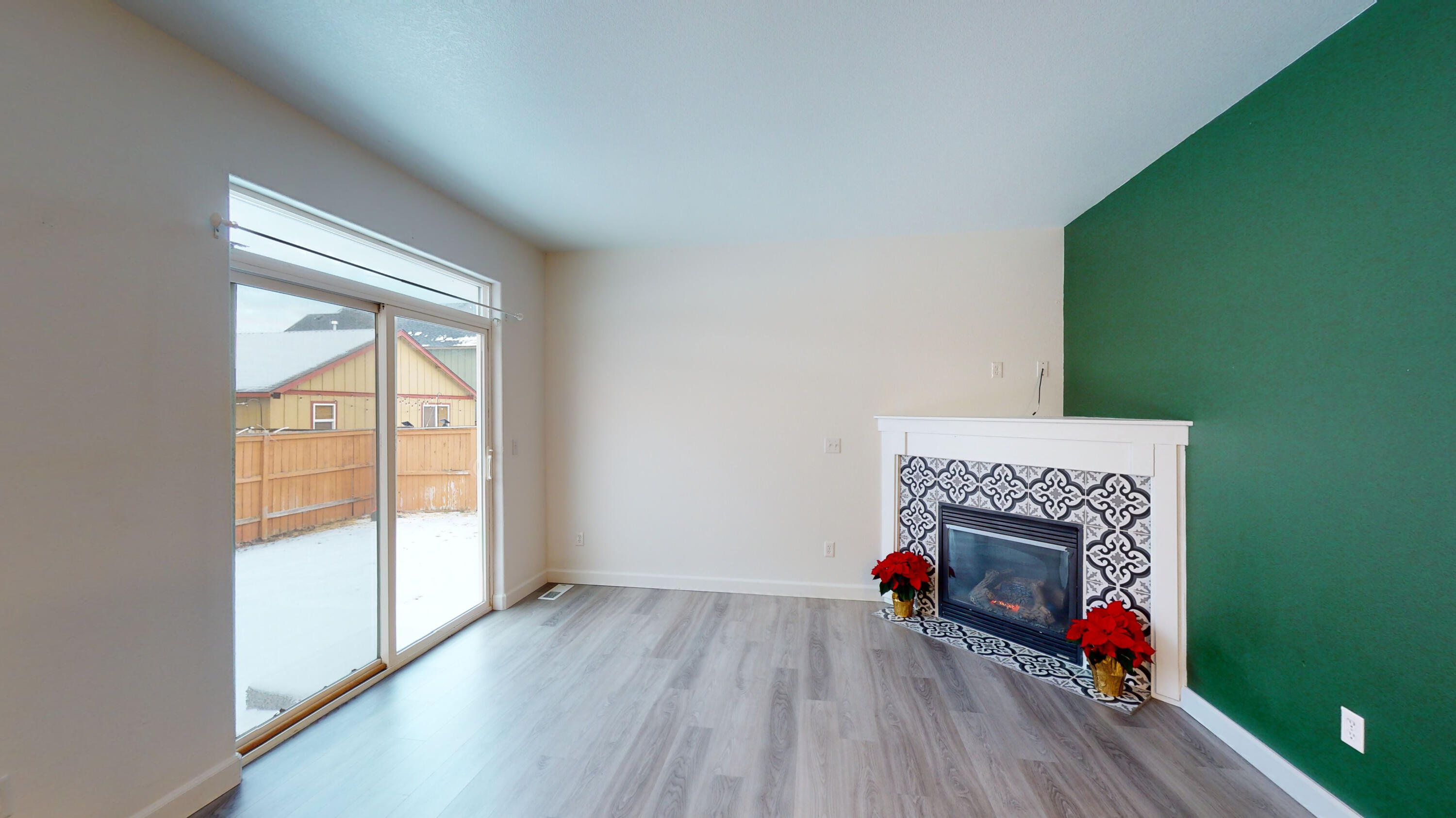 863 NE Locksley Drive