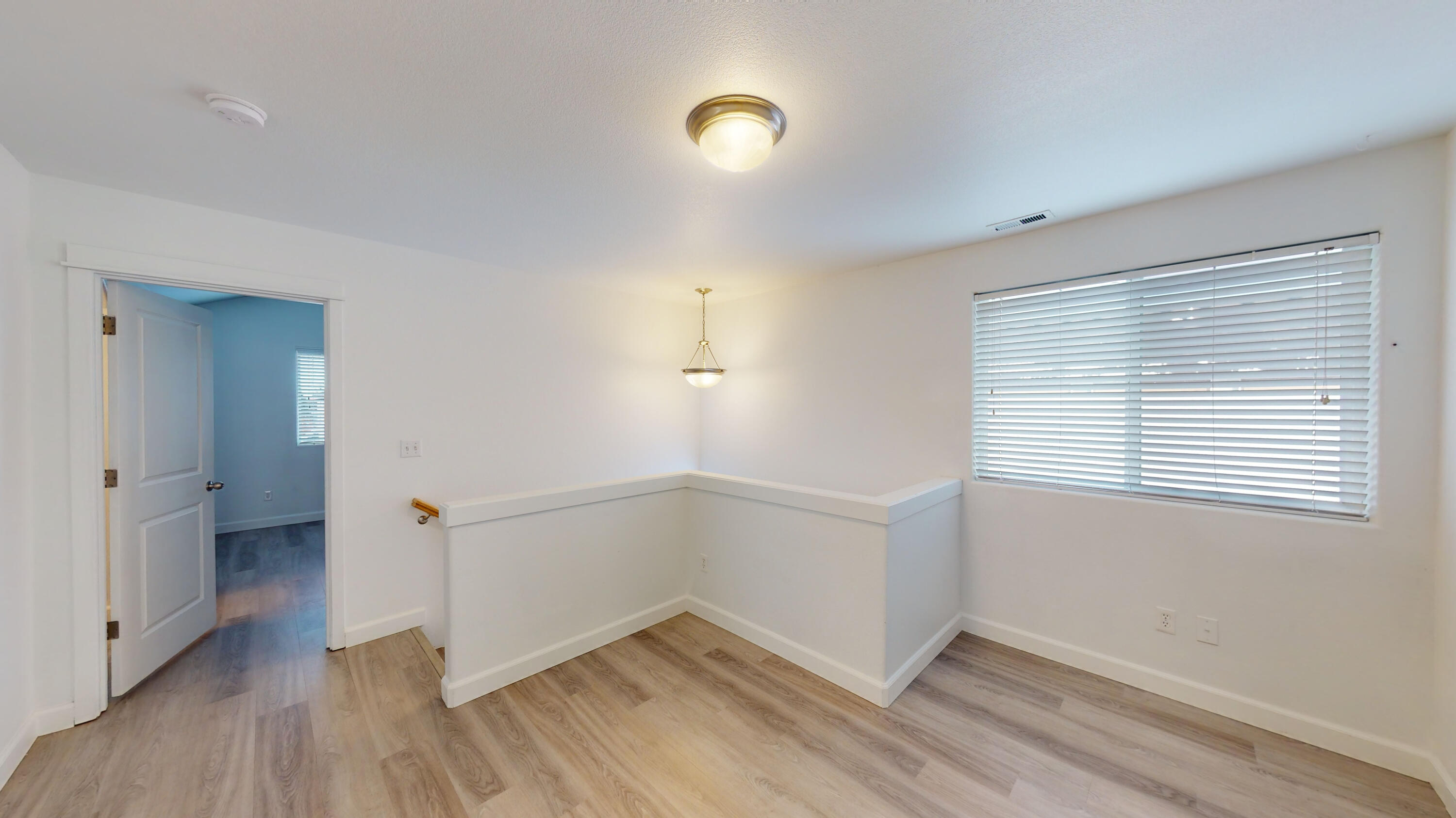 863 NE Locksley Drive