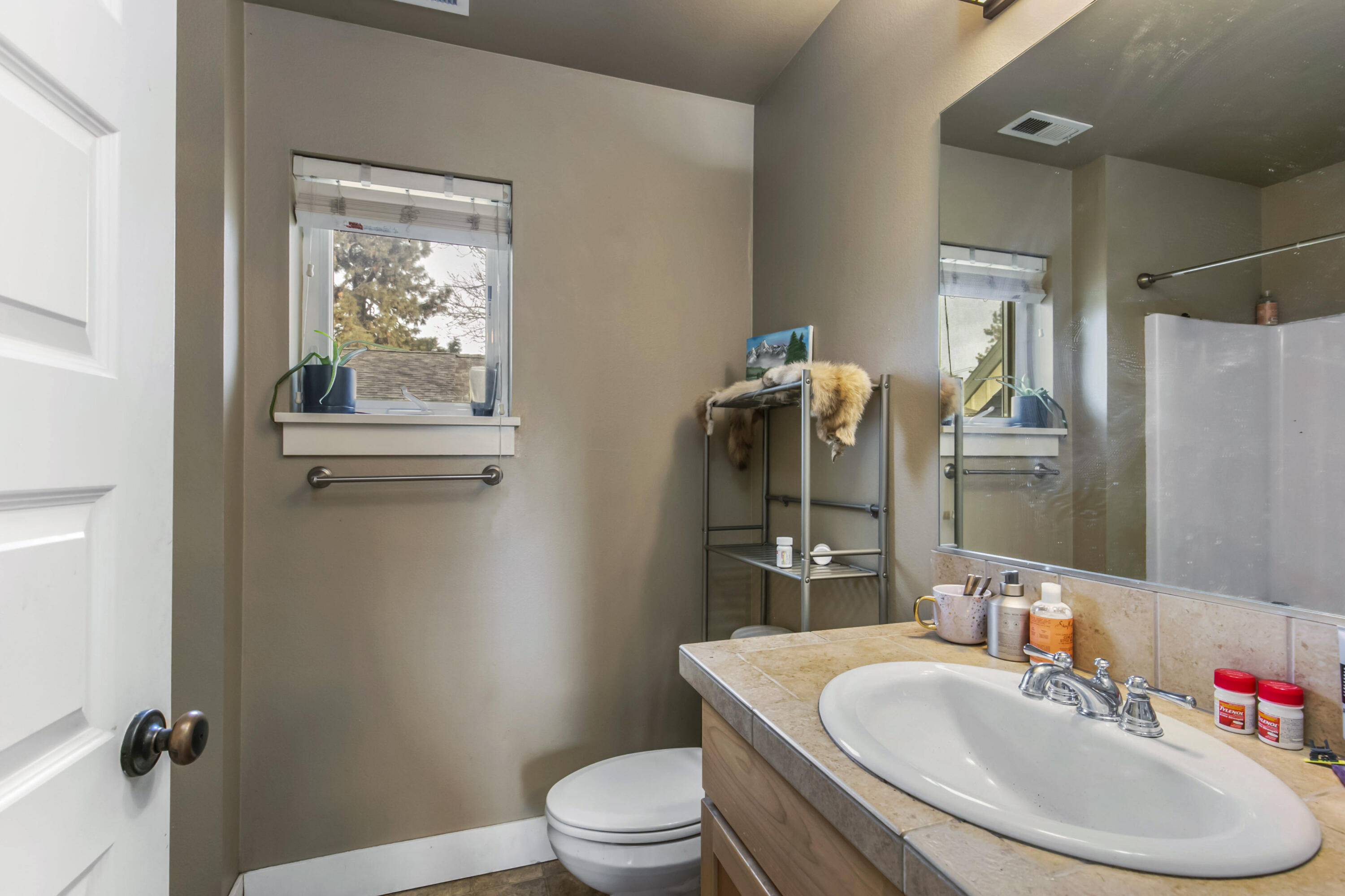 74 SW Cleveland Avenue