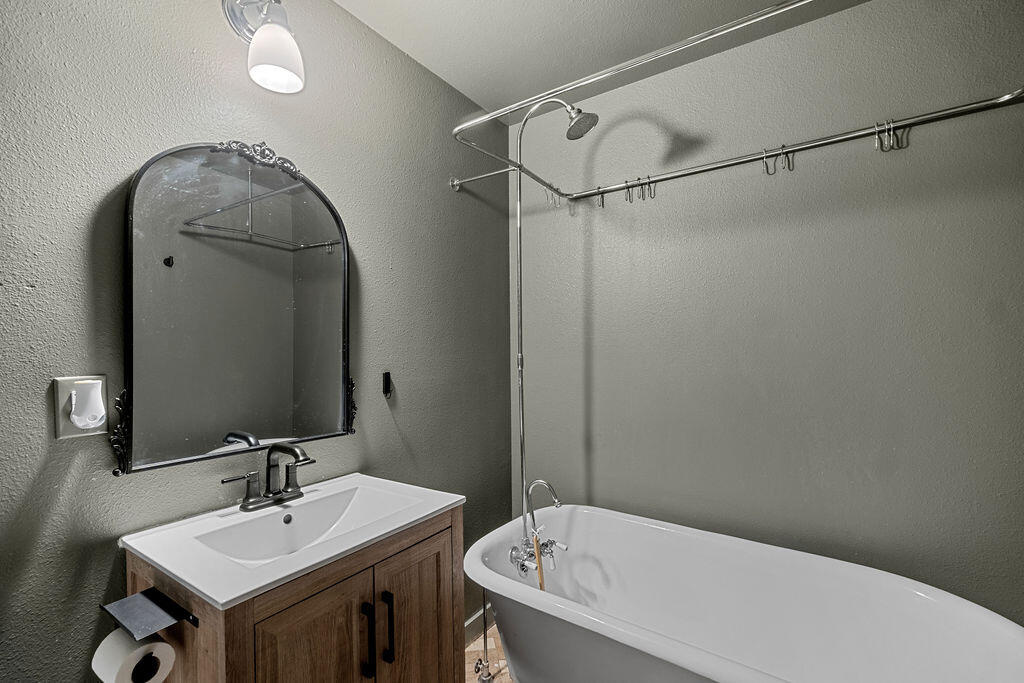 64635 Deschutes Market Road