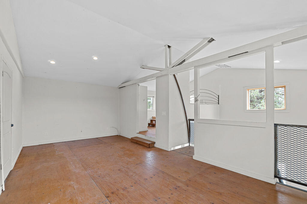 64635 Deschutes Market Road