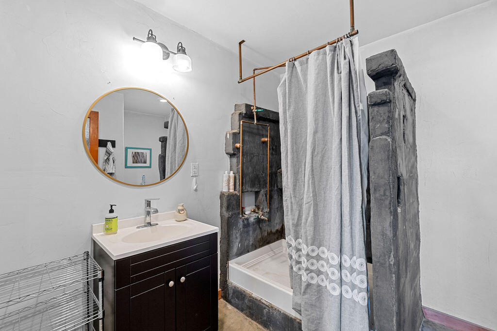 64635 Deschutes Market Road