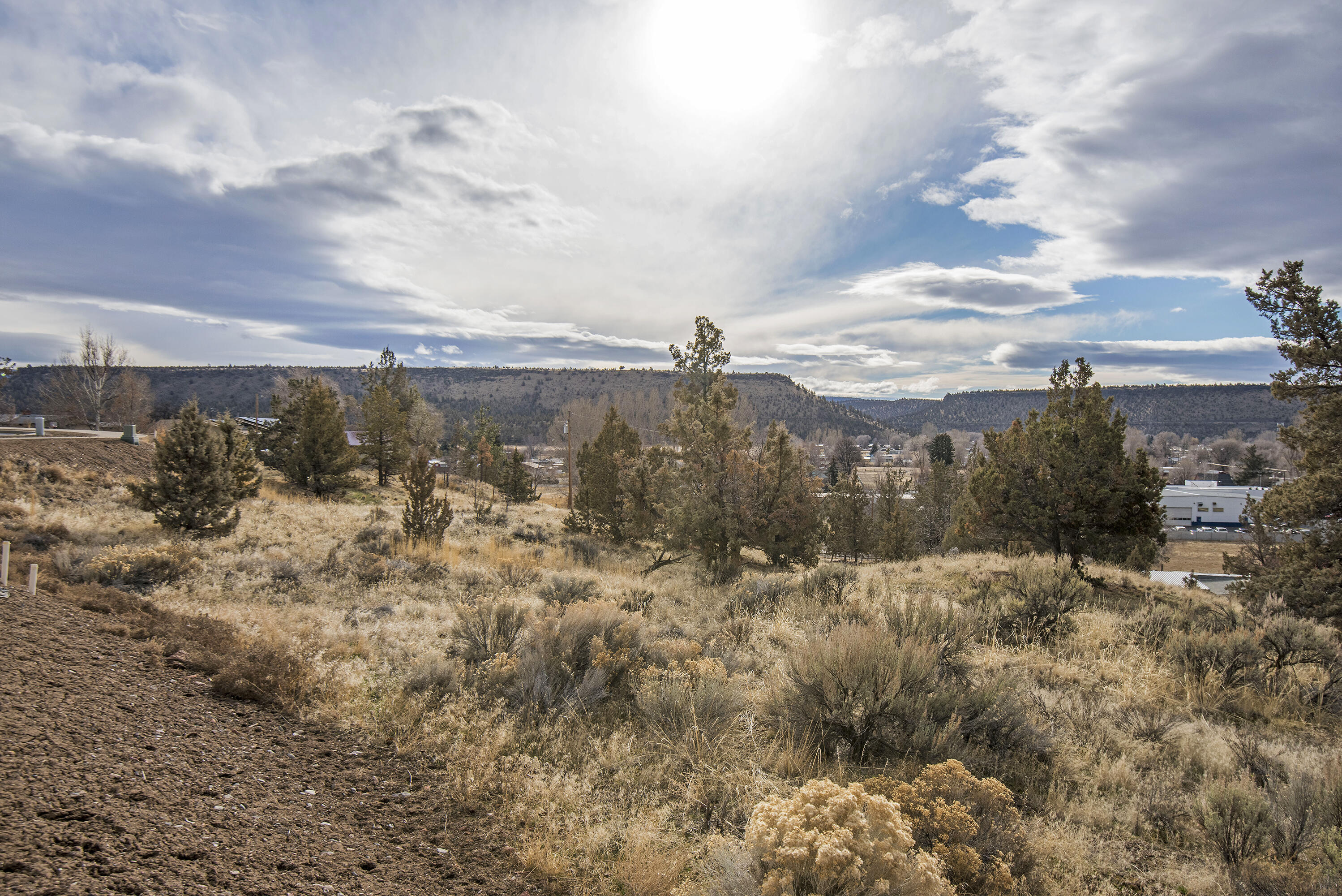 2400 NE Compass Court