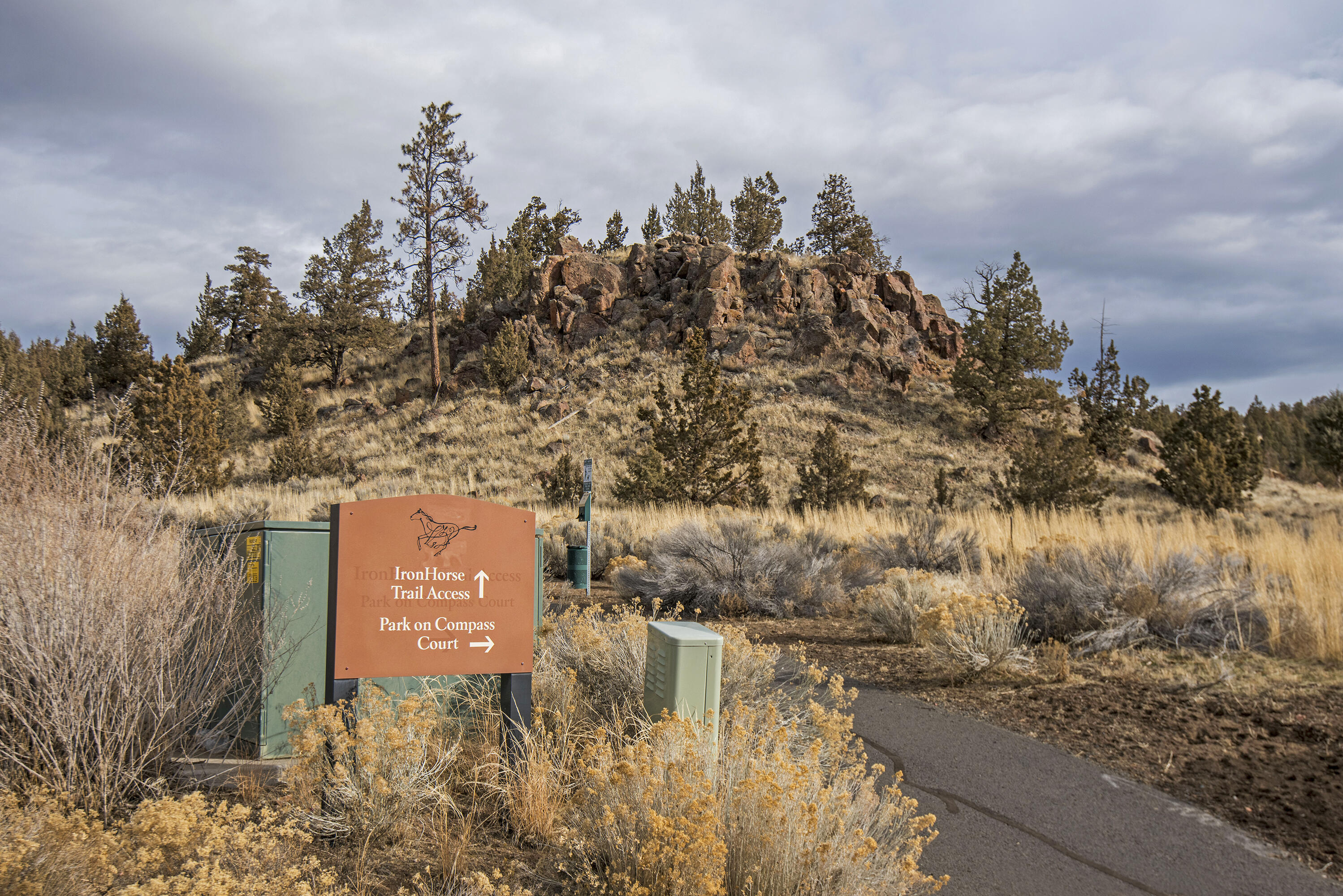 2400 NE Compass Court