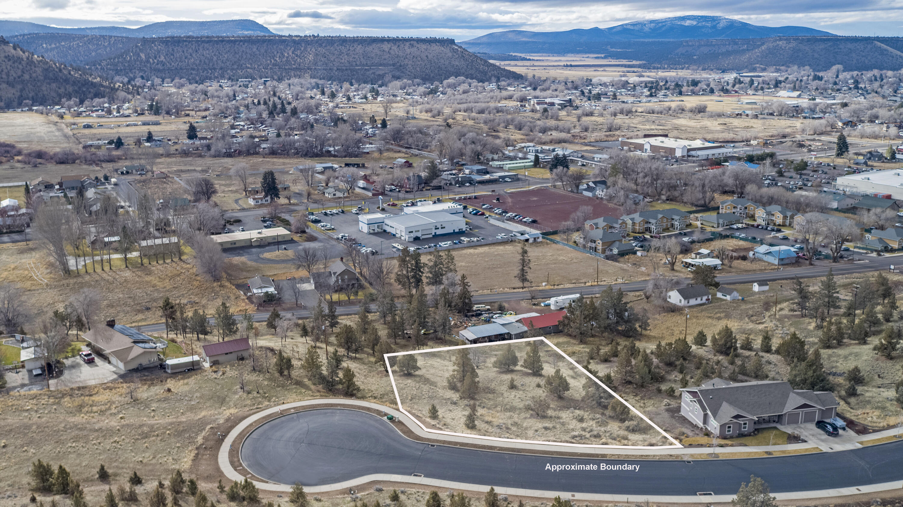 2400 NE Compass Court