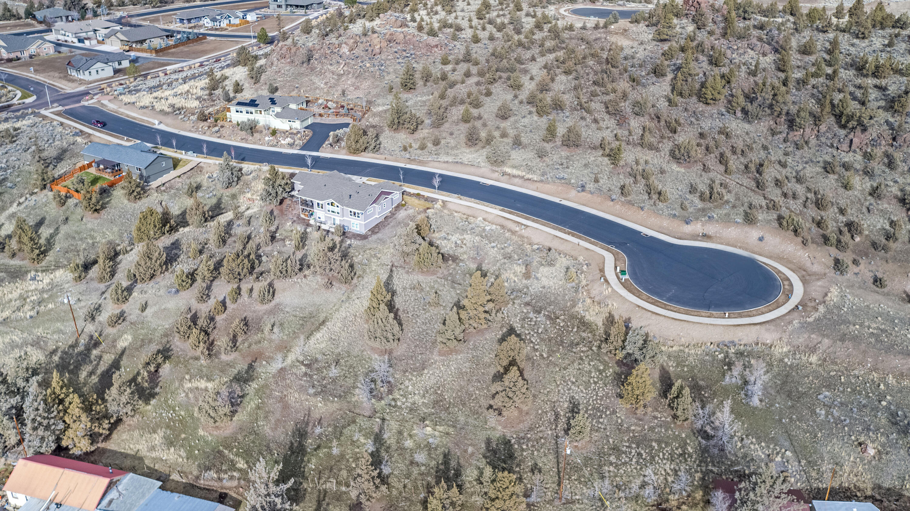 2400 NE Compass Court