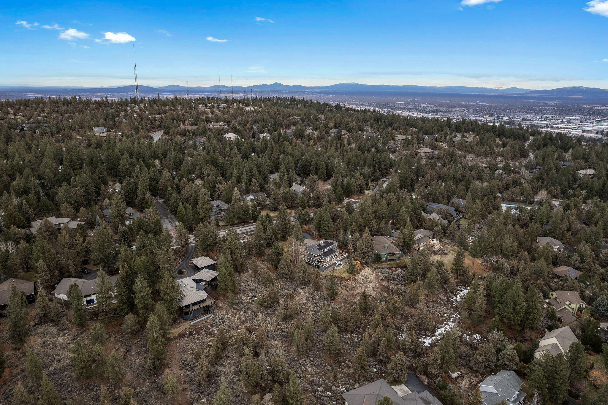 1615 NW Summit Drive