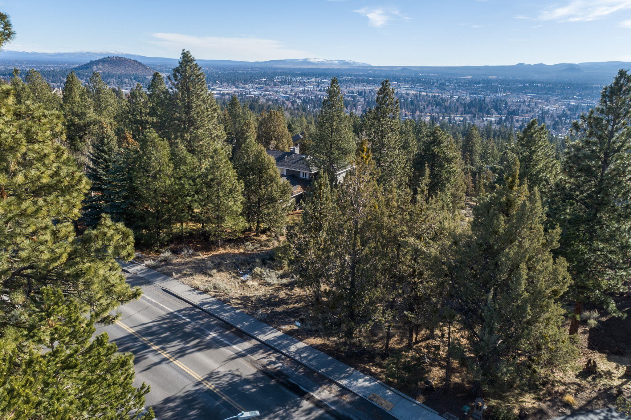 1615 NW Summit Drive