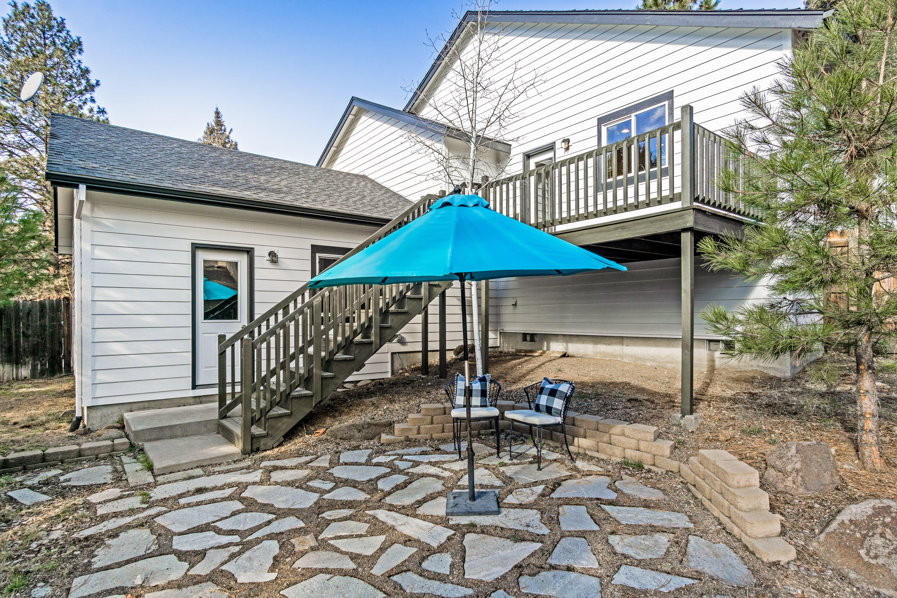 2527 NW Monterey Pines Drive