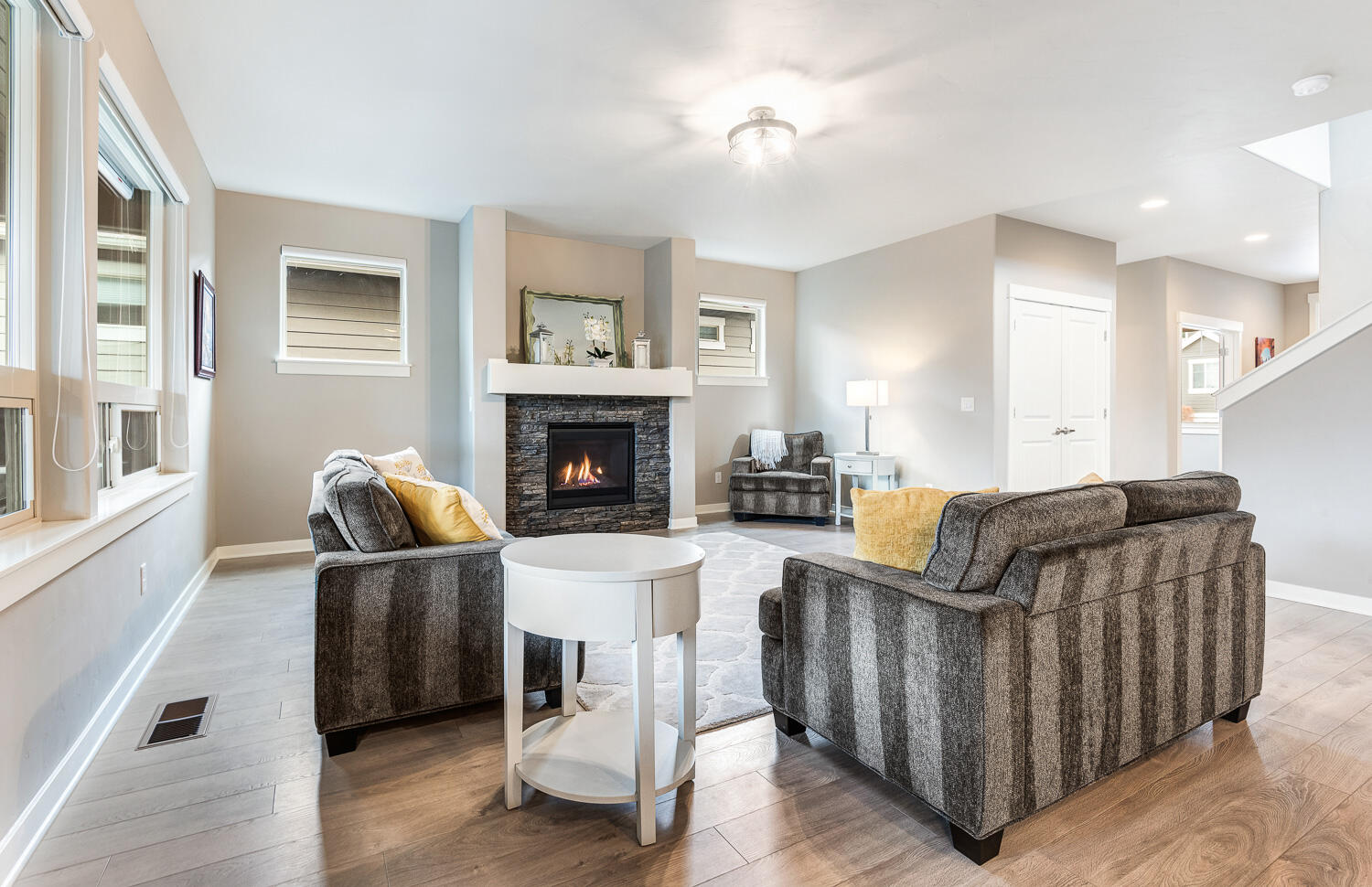 60480 Hedgewood Lane