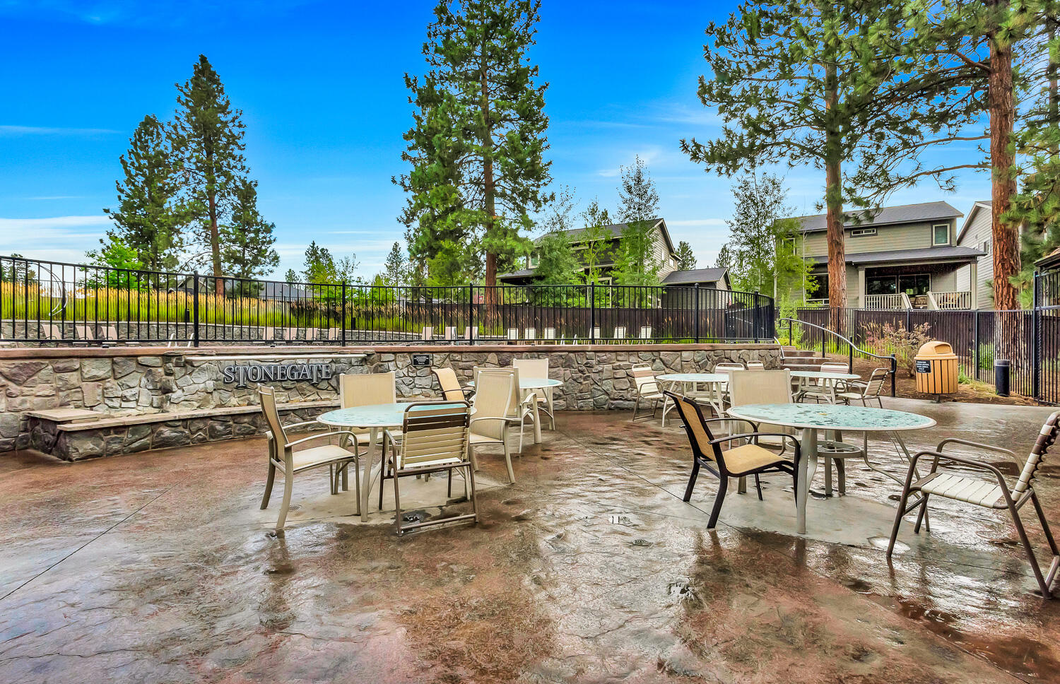 60480 Hedgewood Lane