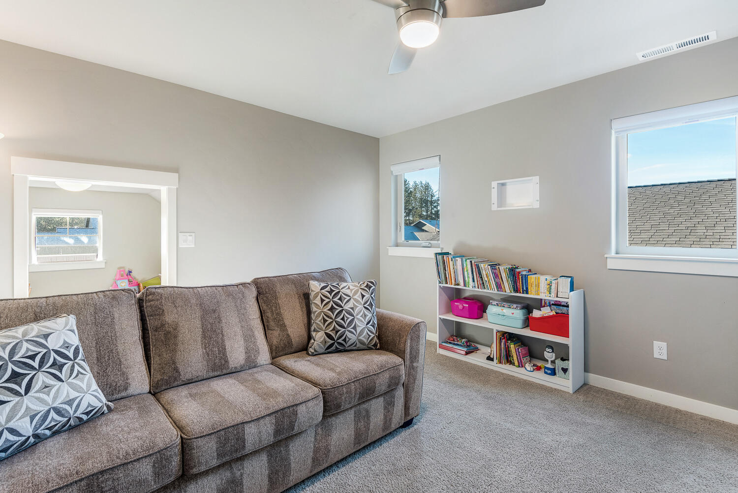 60480 Hedgewood Lane