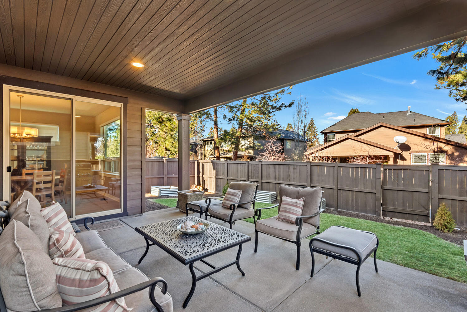 60480 Hedgewood Lane