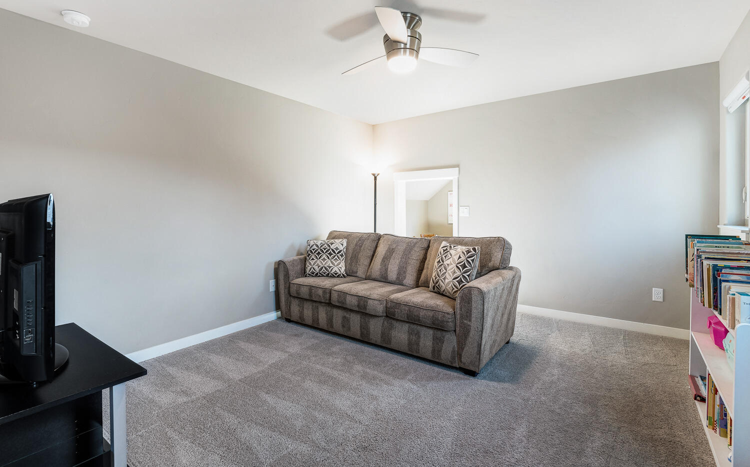 60480 Hedgewood Lane