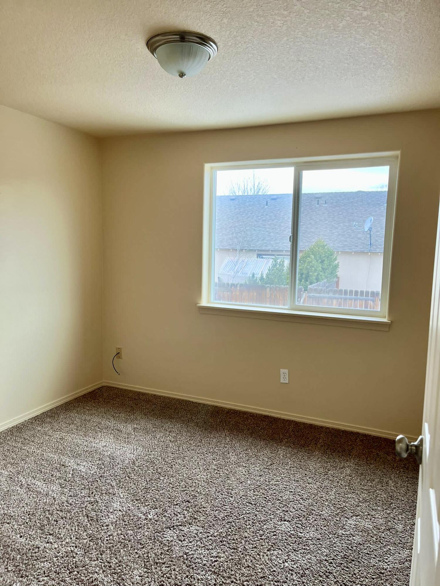 834 SE Maliah Avenue