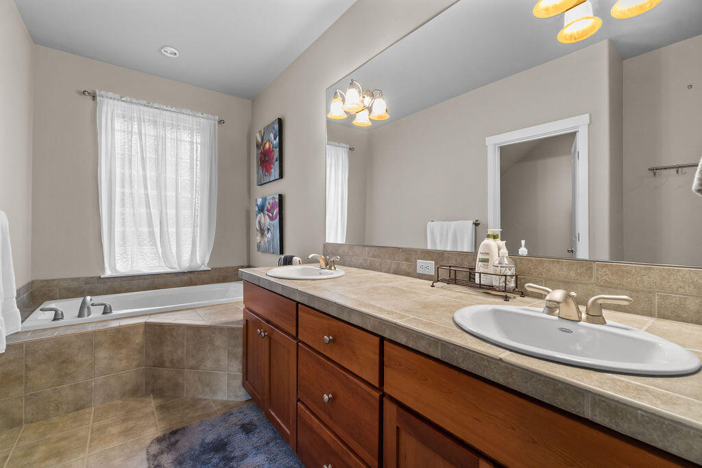 718 Sage Country Court