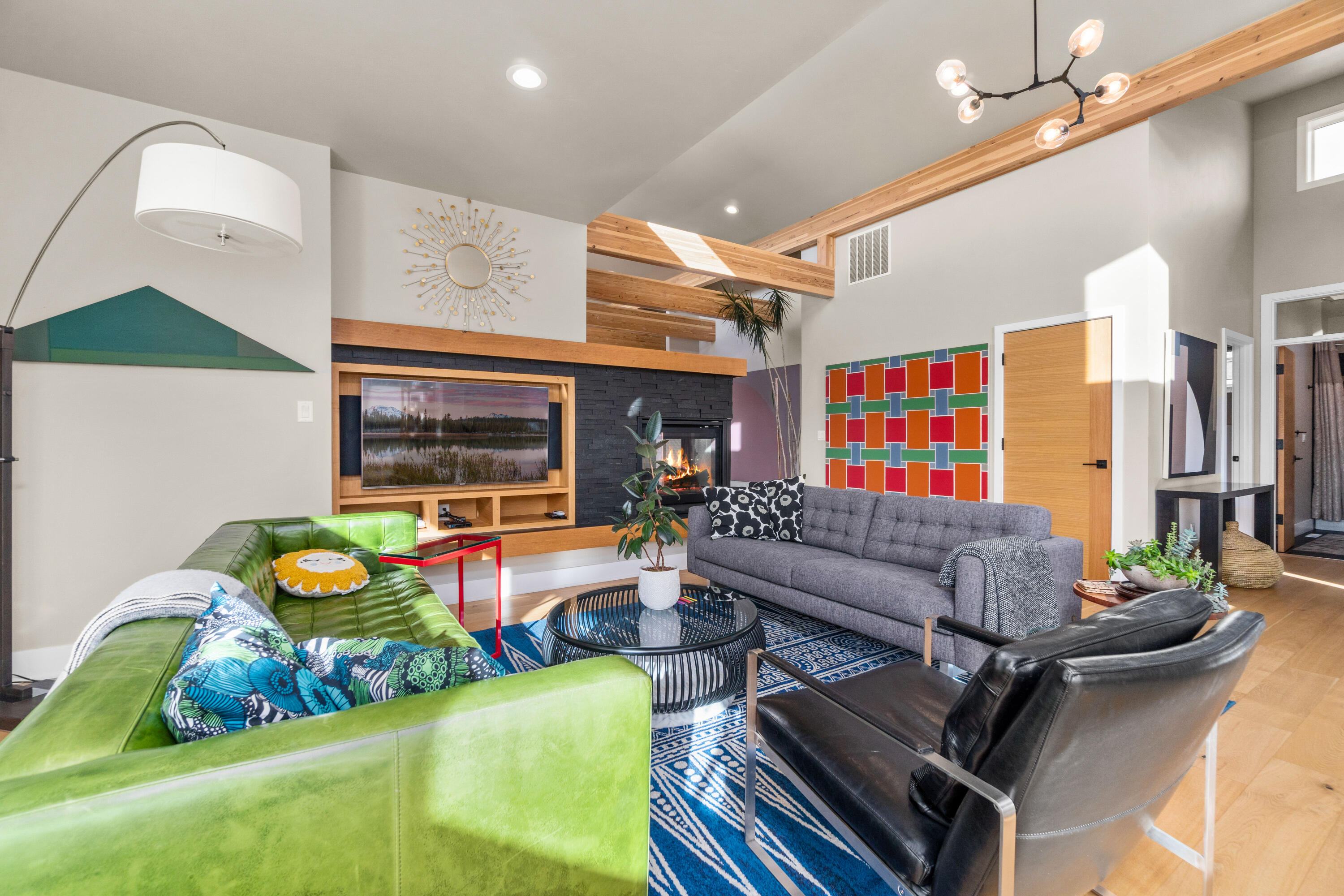 1663 NW Fields Street