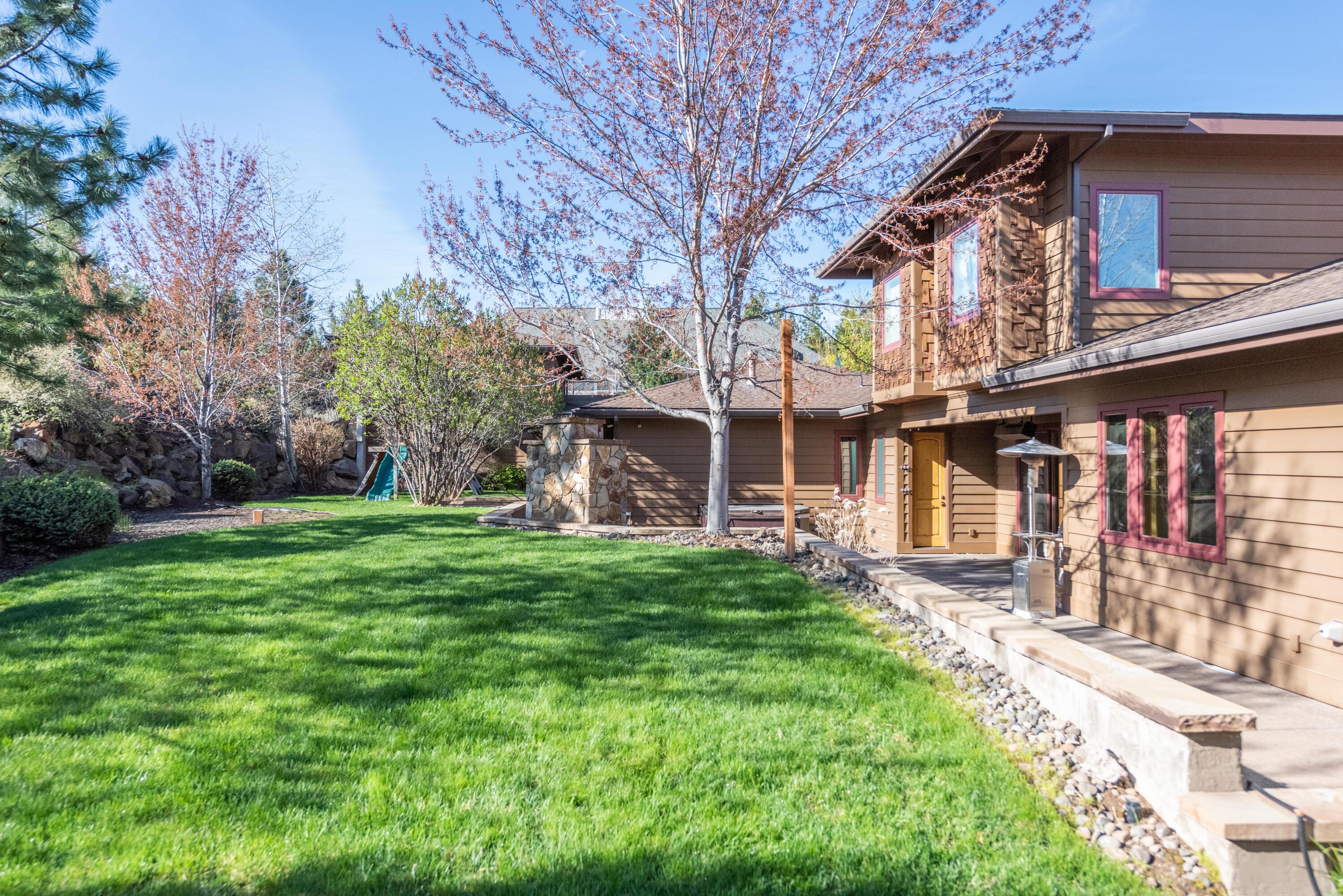 61454 Cultus Lake Court