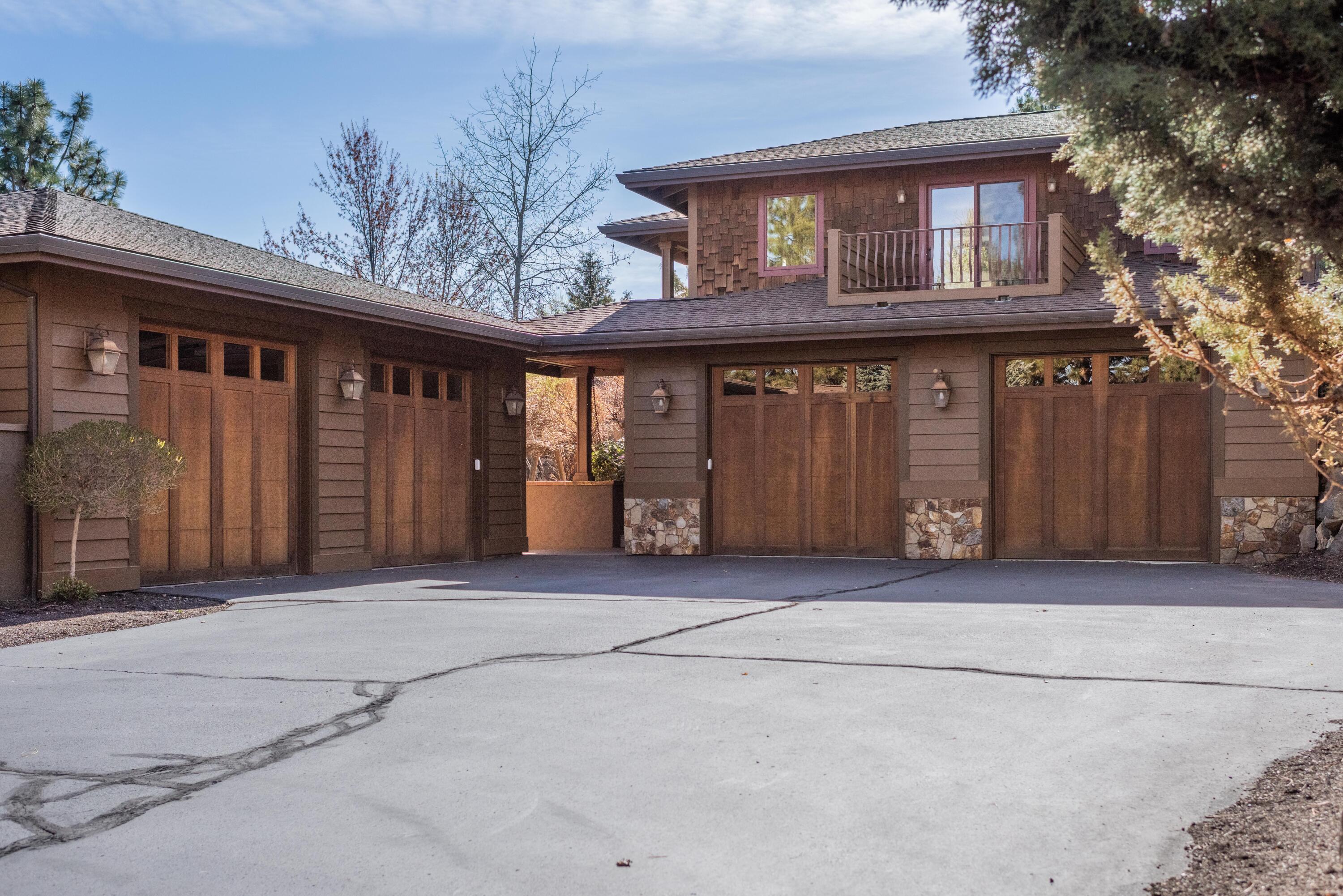 61454 Cultus Lake Court