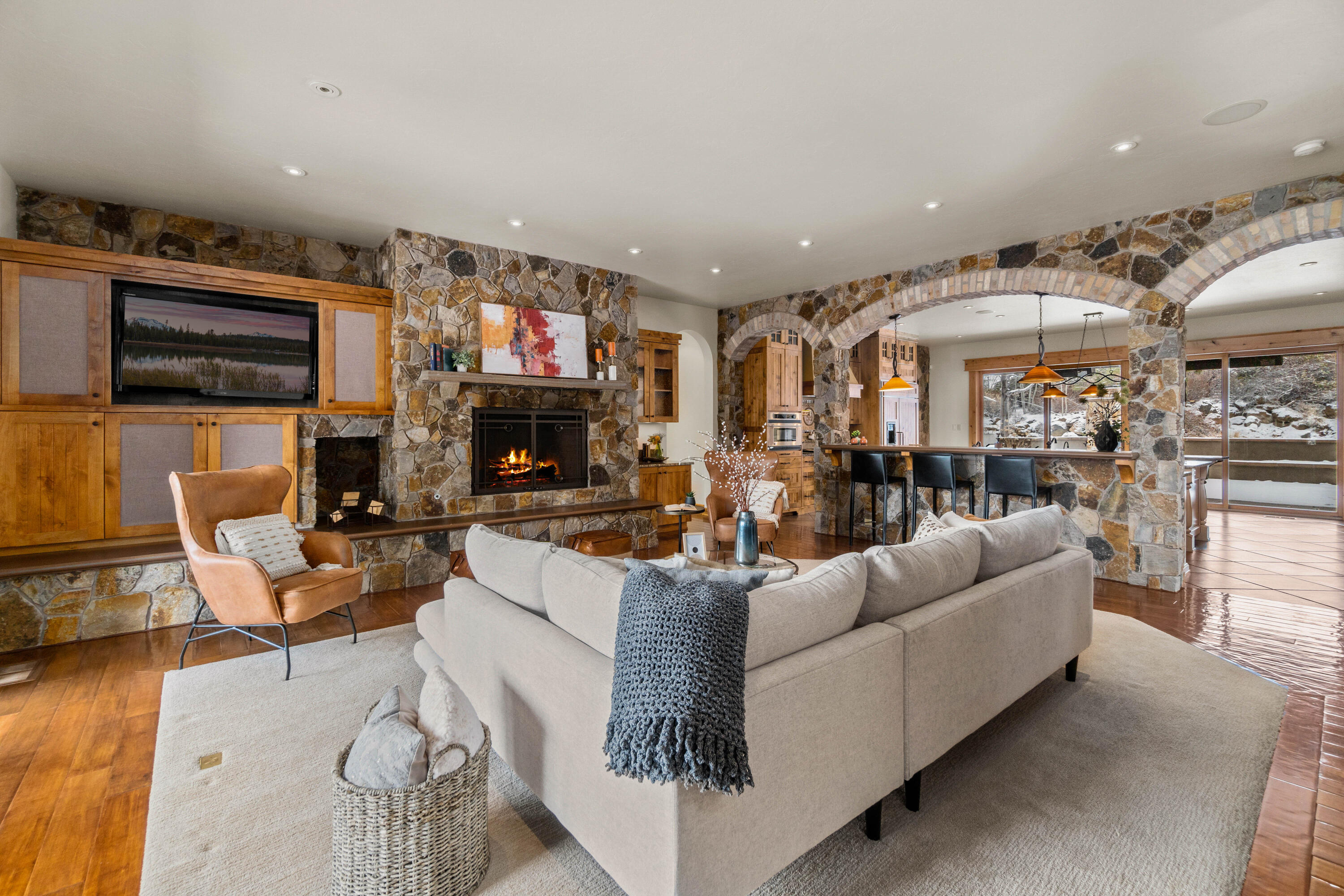 61454 Cultus Lake Court