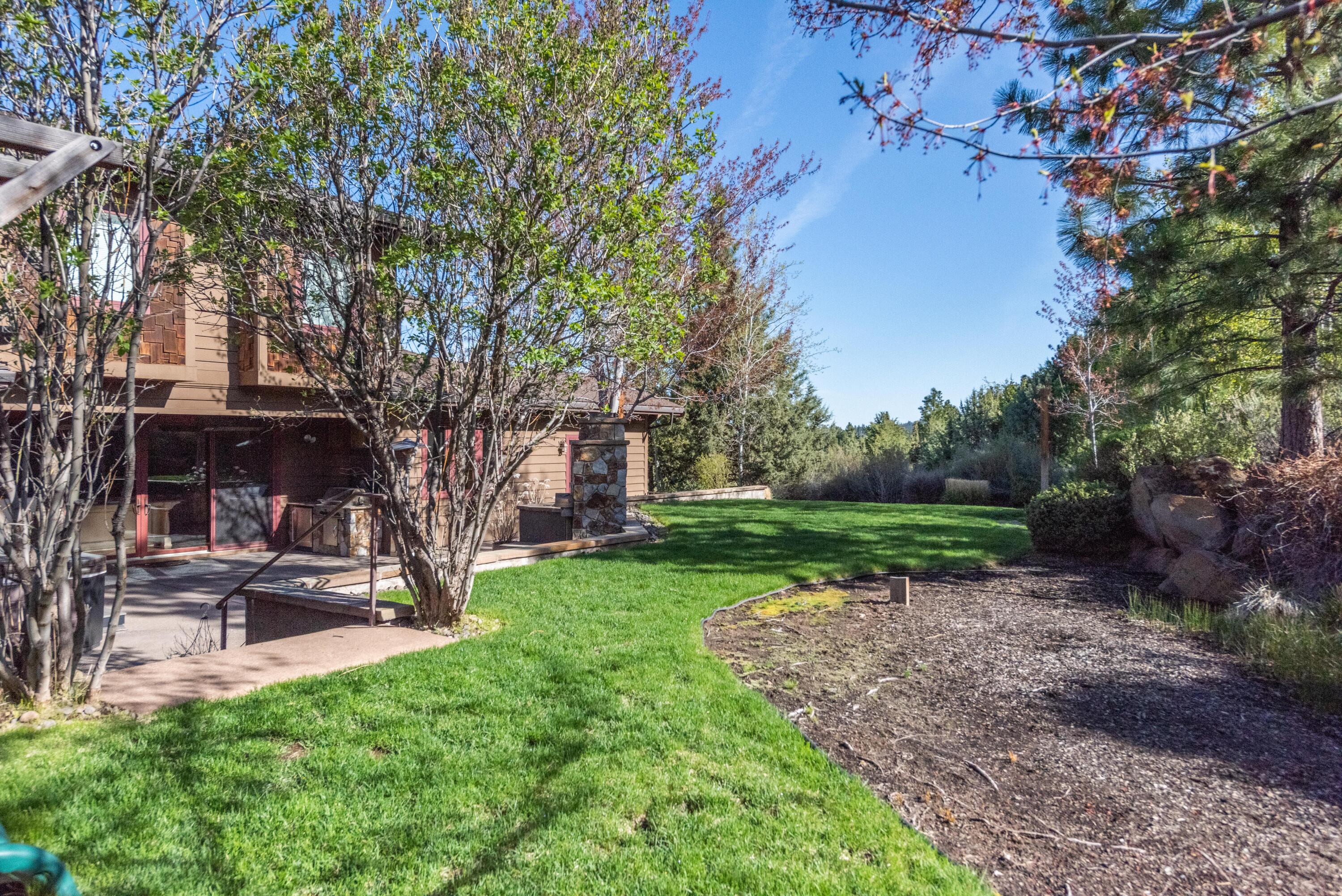 61454 Cultus Lake Court