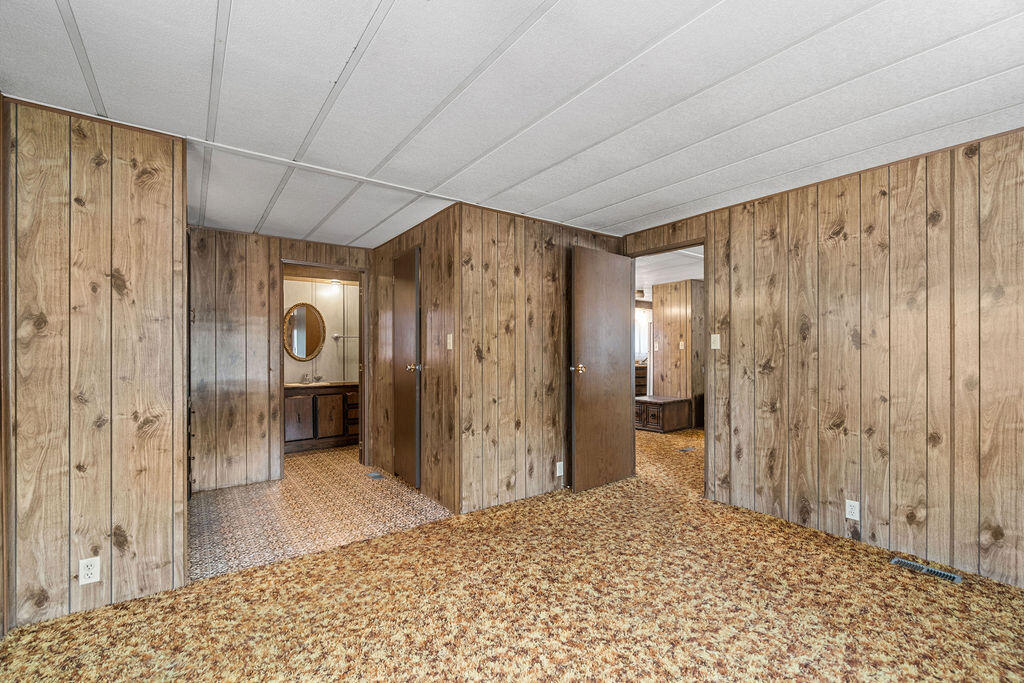 60924 McMullin Drive