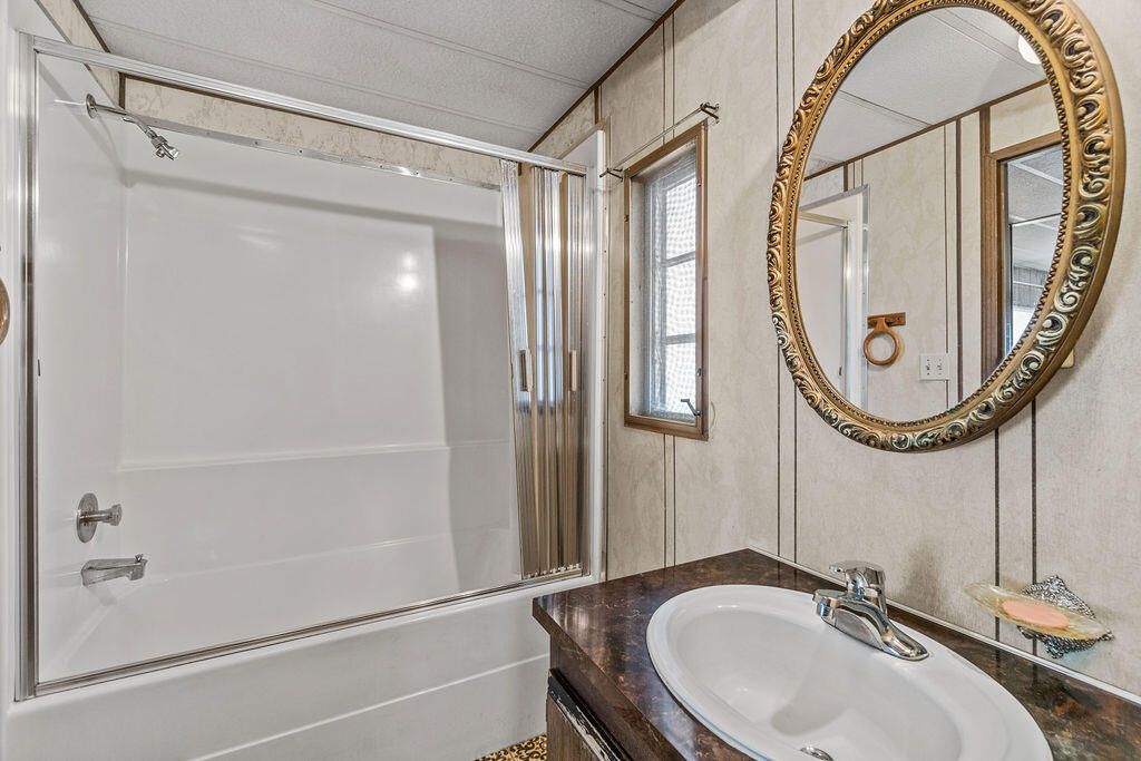 60924 McMullin Drive