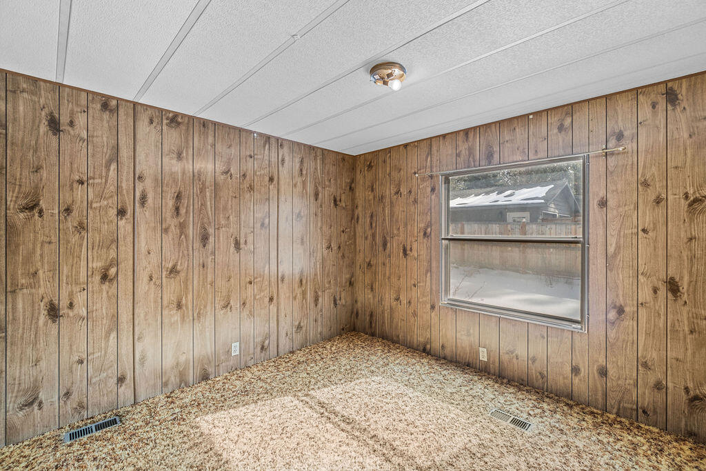 60924 McMullin Drive