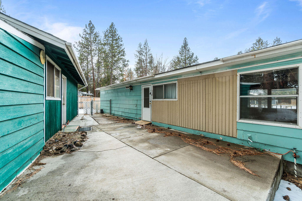 60924 McMullin Drive