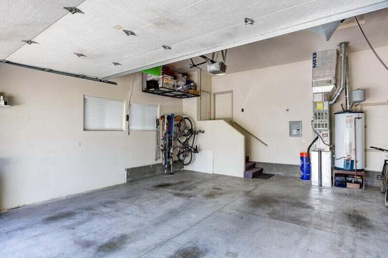 3047 NW Golf View Drive