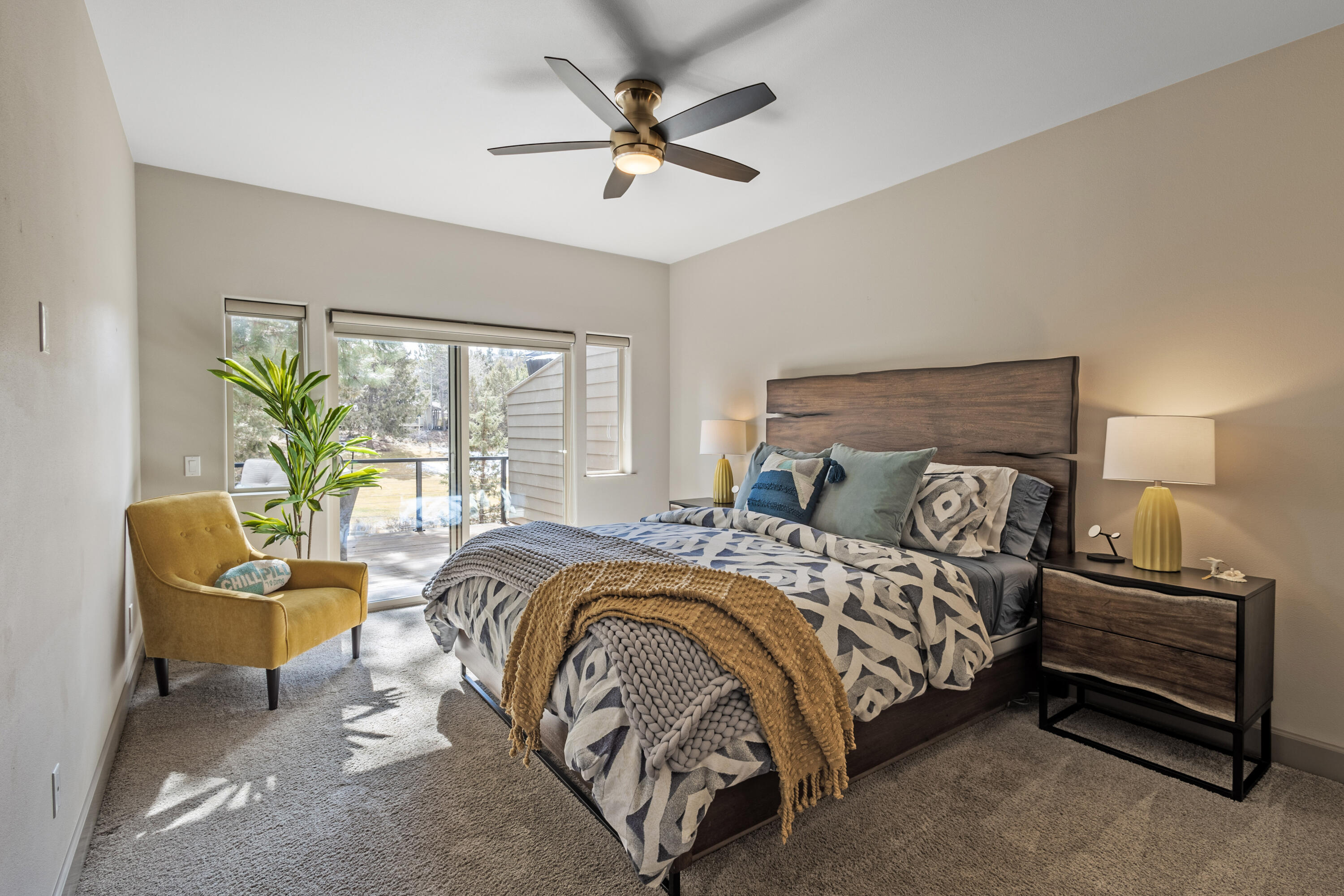 3047 NW Golf View Drive