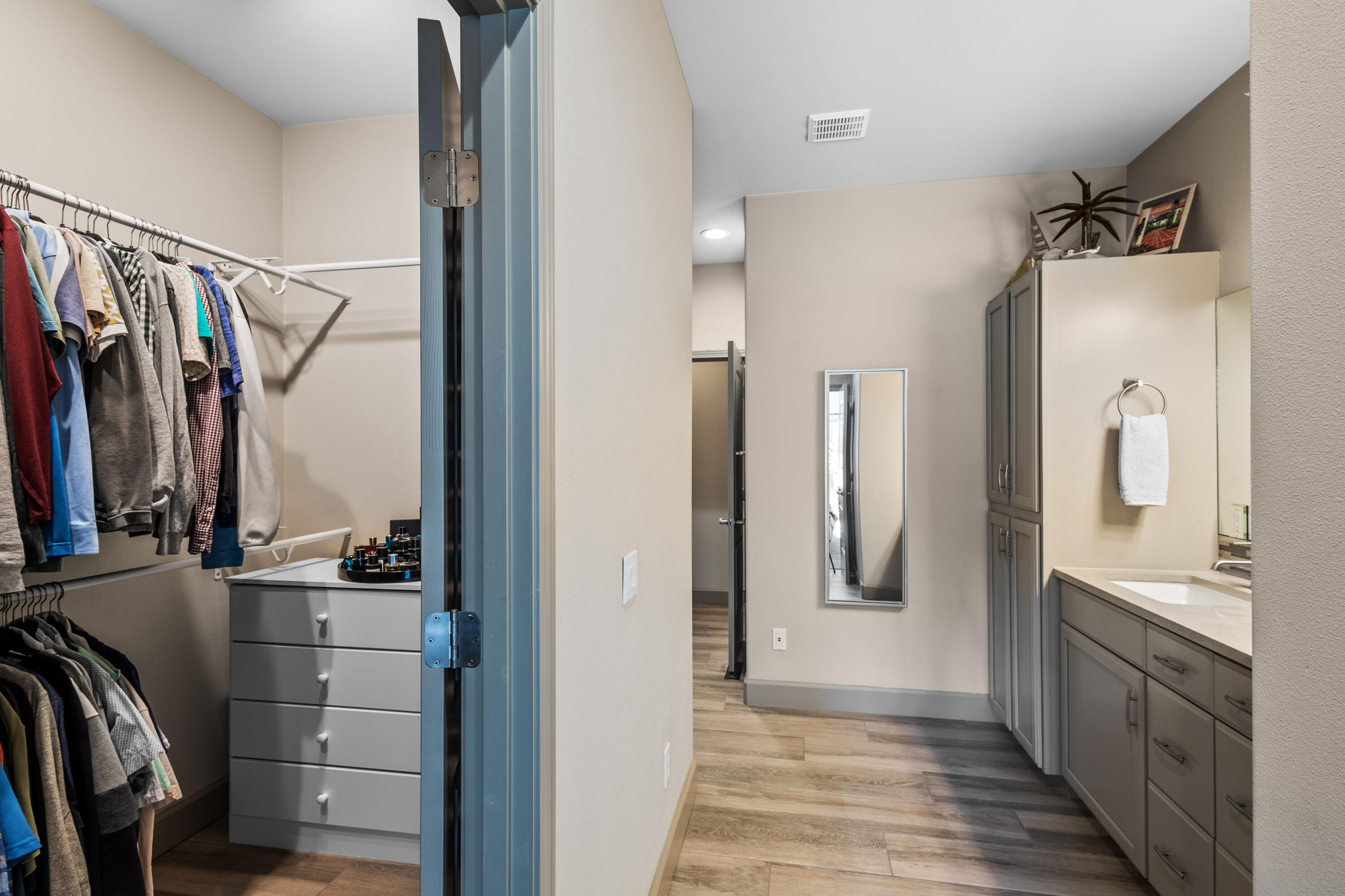 3047 NW Golf View Drive