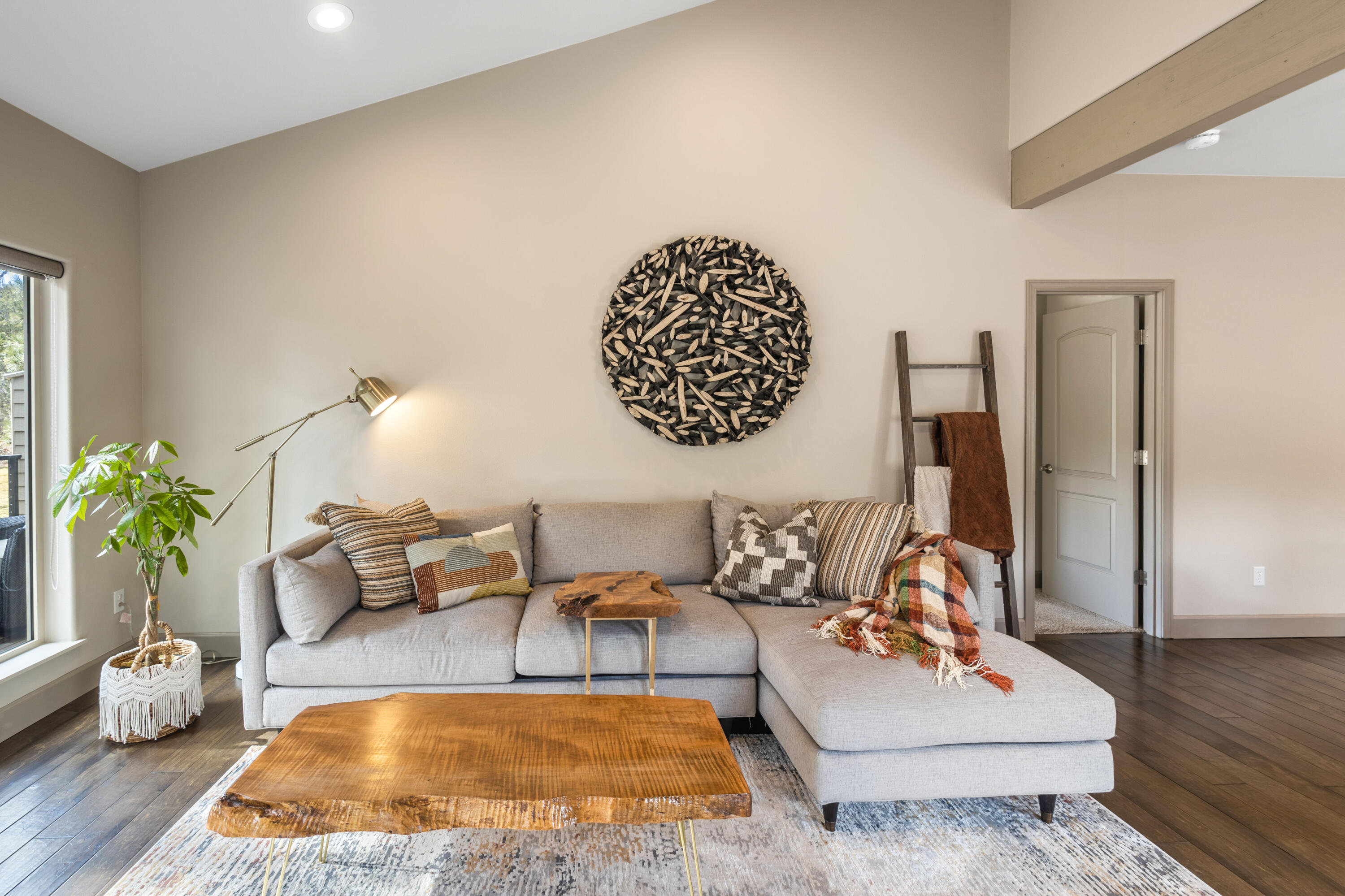 3047 NW Golf View Drive