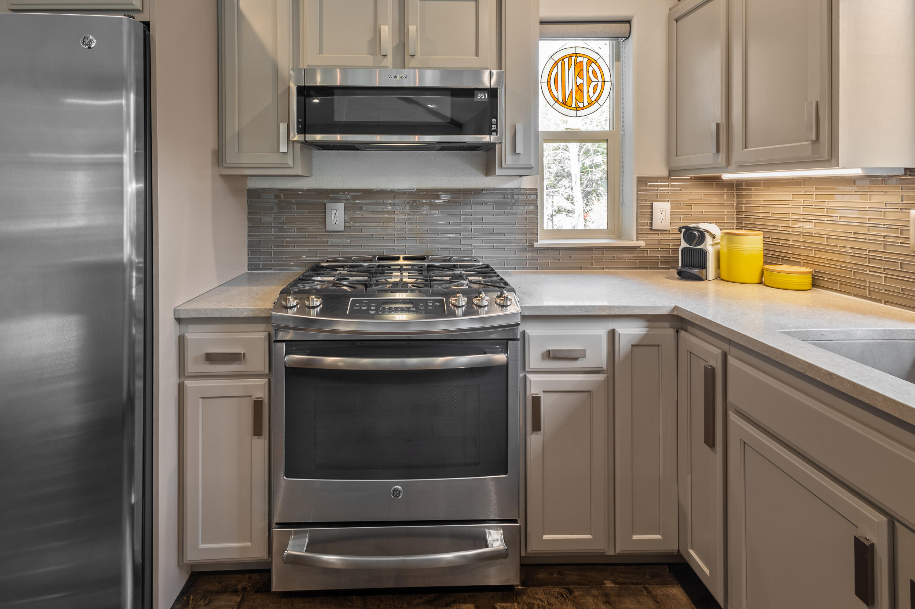 3047 NW Golf View Drive