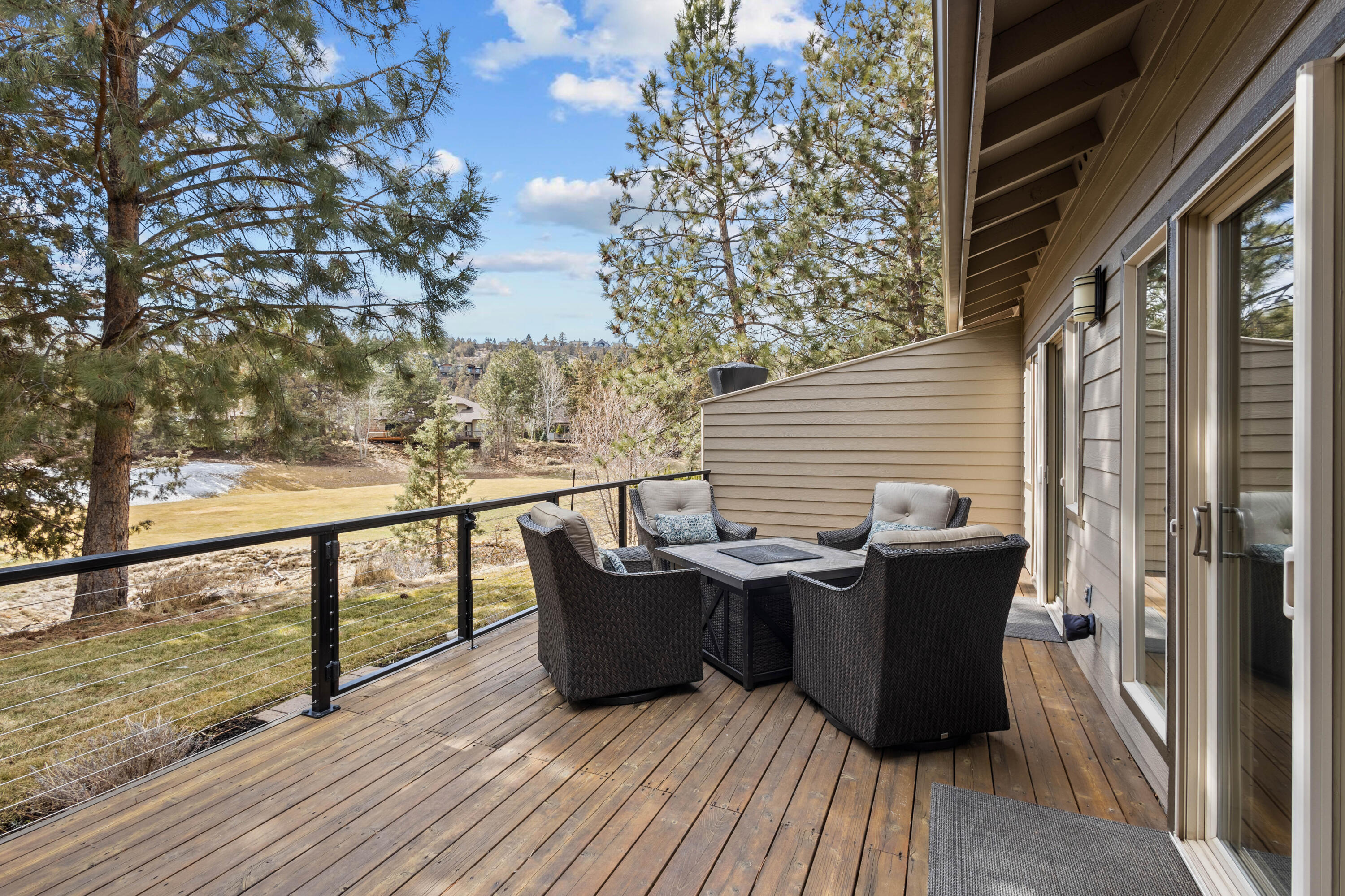 3047 NW Golf View Drive