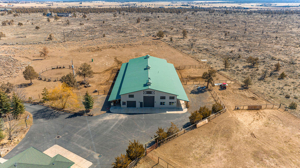 18030 SW Mount Adams Loop