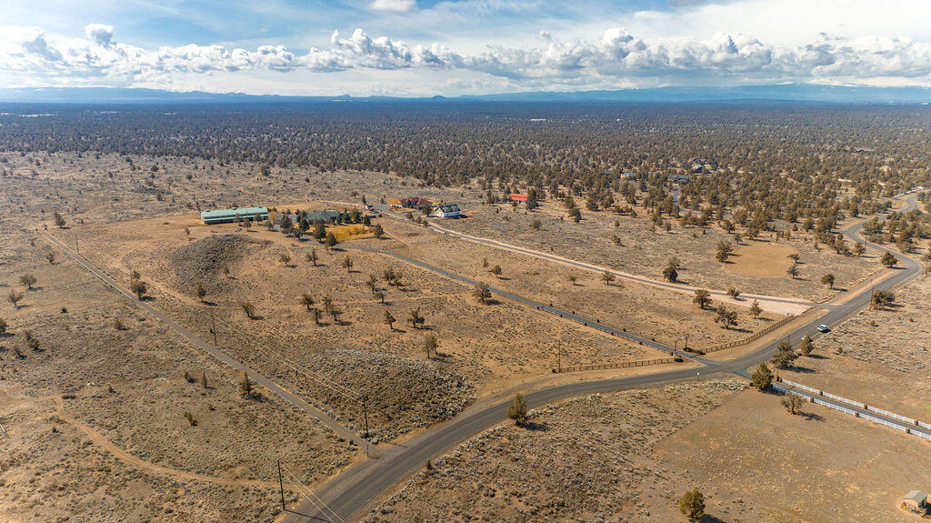 18030 SW Mount Adams Loop